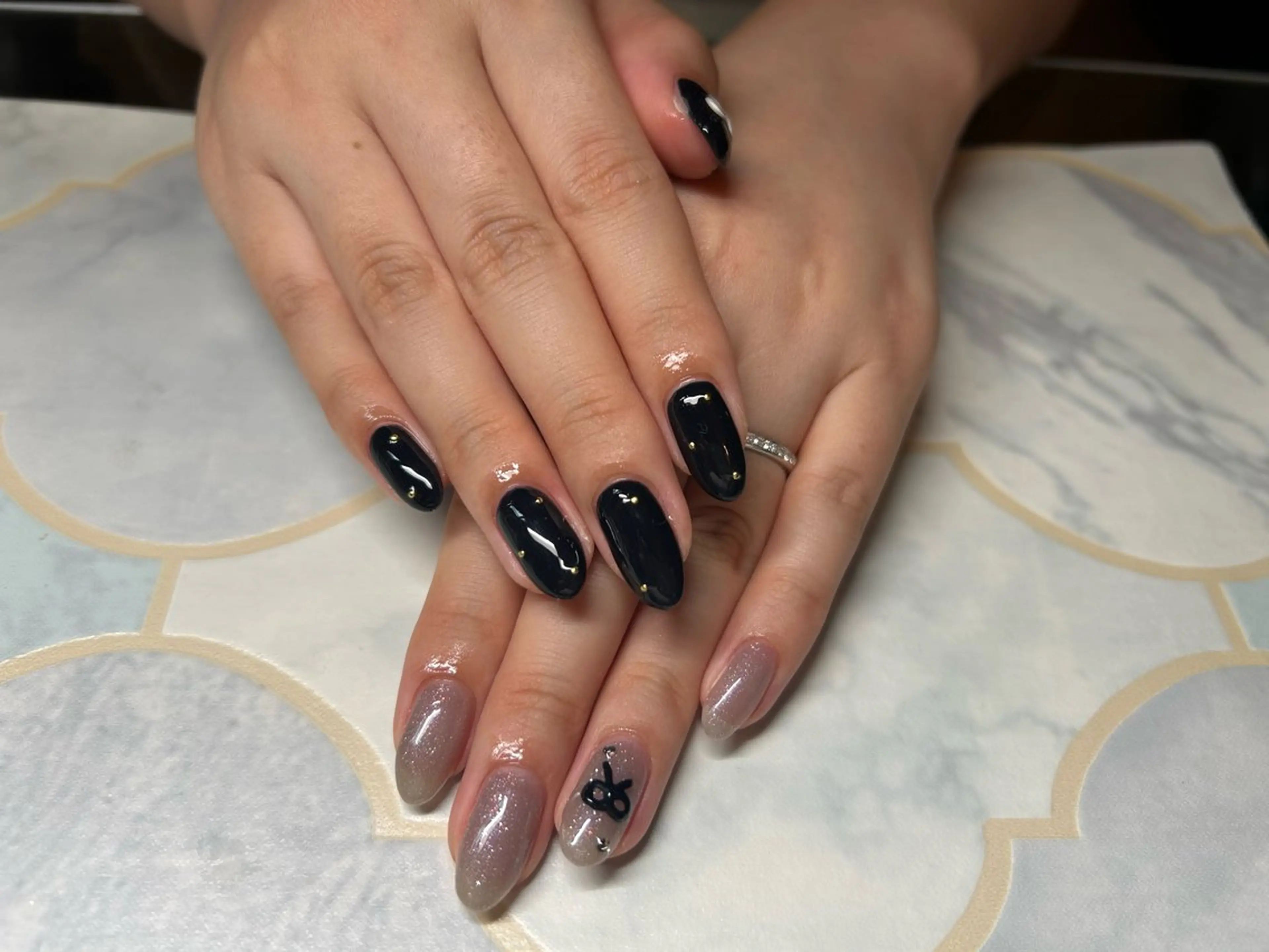 ネイル アートネイル フラッシュネイル ハンドネイル Lisa’s Salonのネイルデザイン