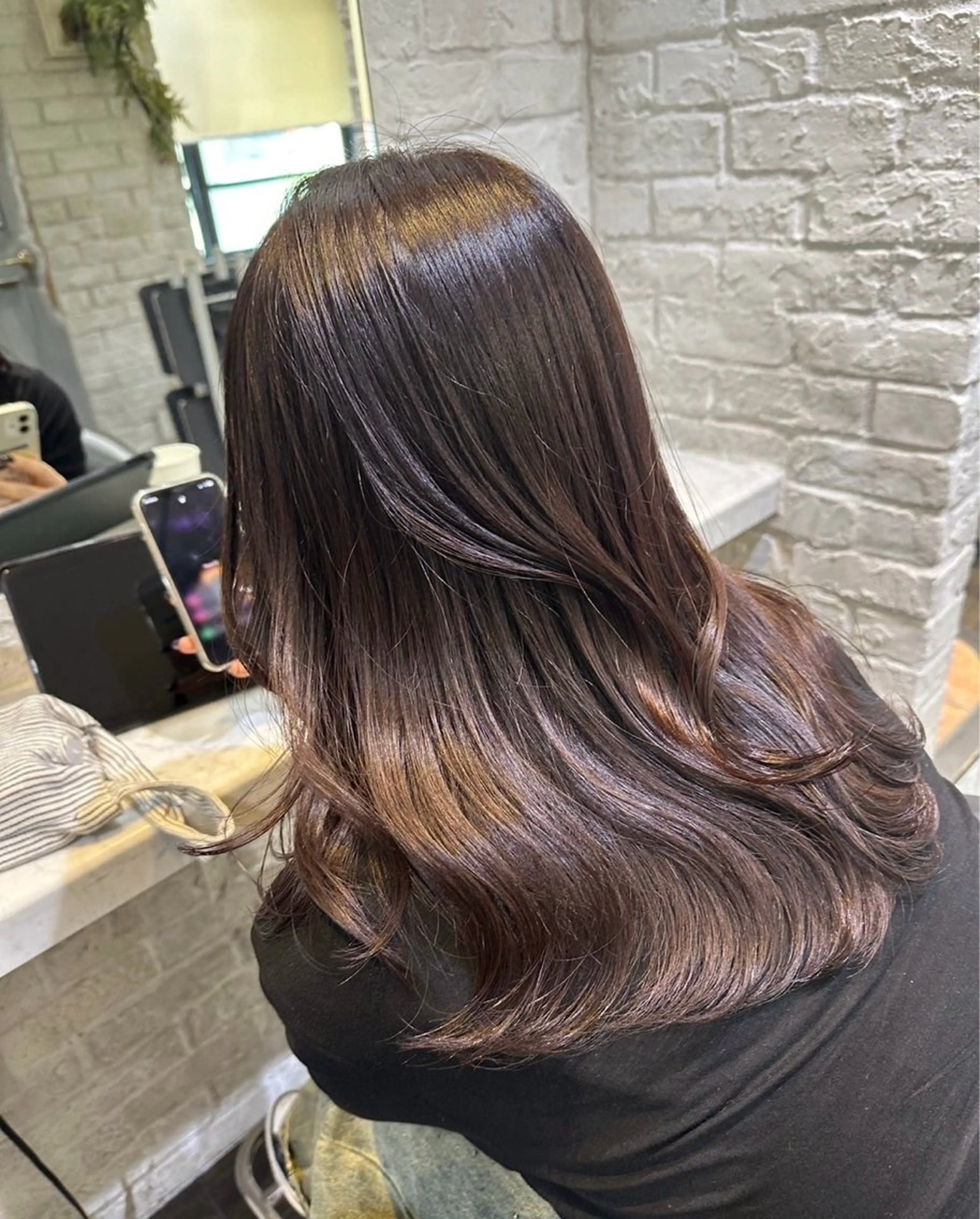 セミロング Tiffa二子玉川所属・レイヤーカット 🌻AOI🌻のヘアスタイル