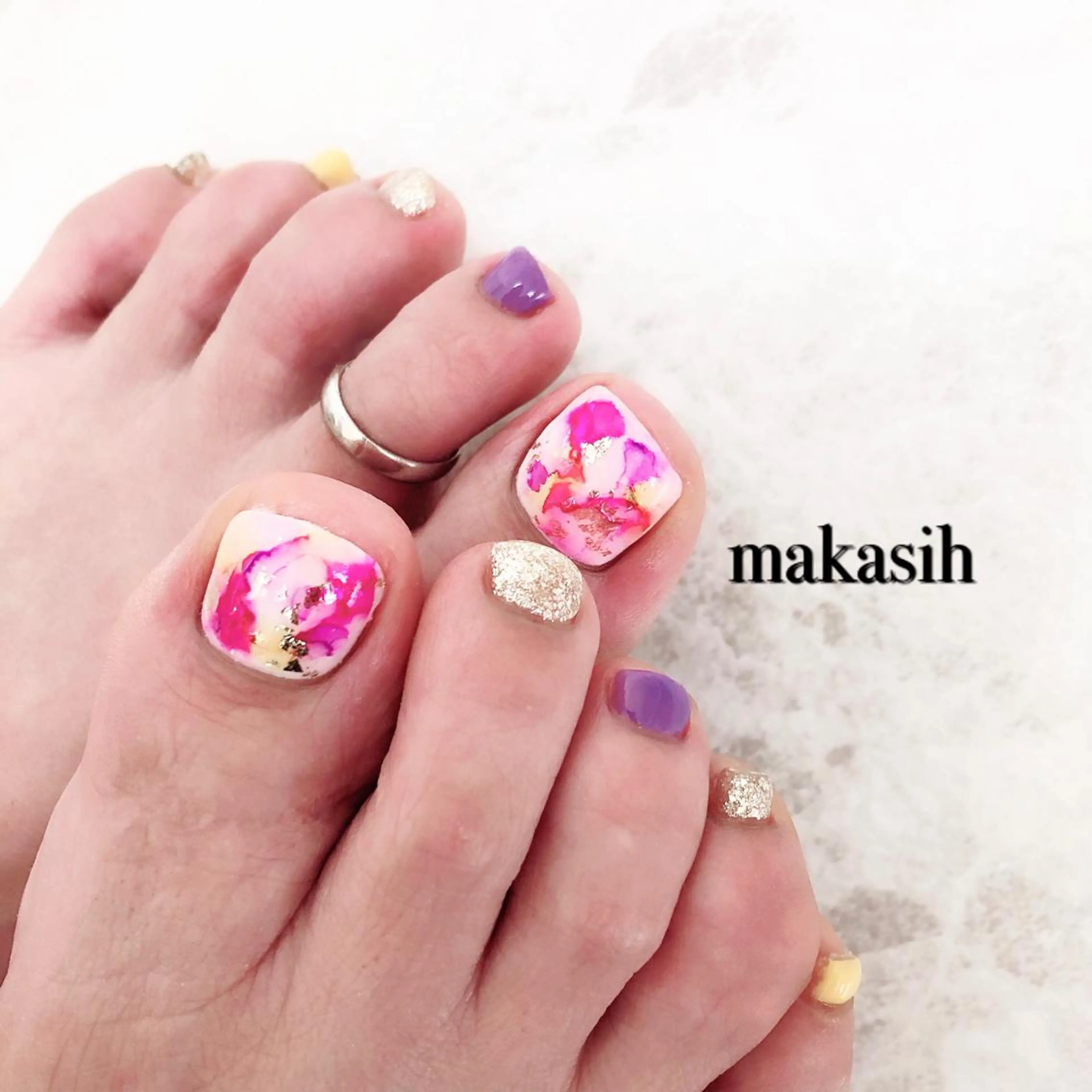 ネイル フットネイル 夏ネイル 濱田 美菜子のエステ・リラクイメージ