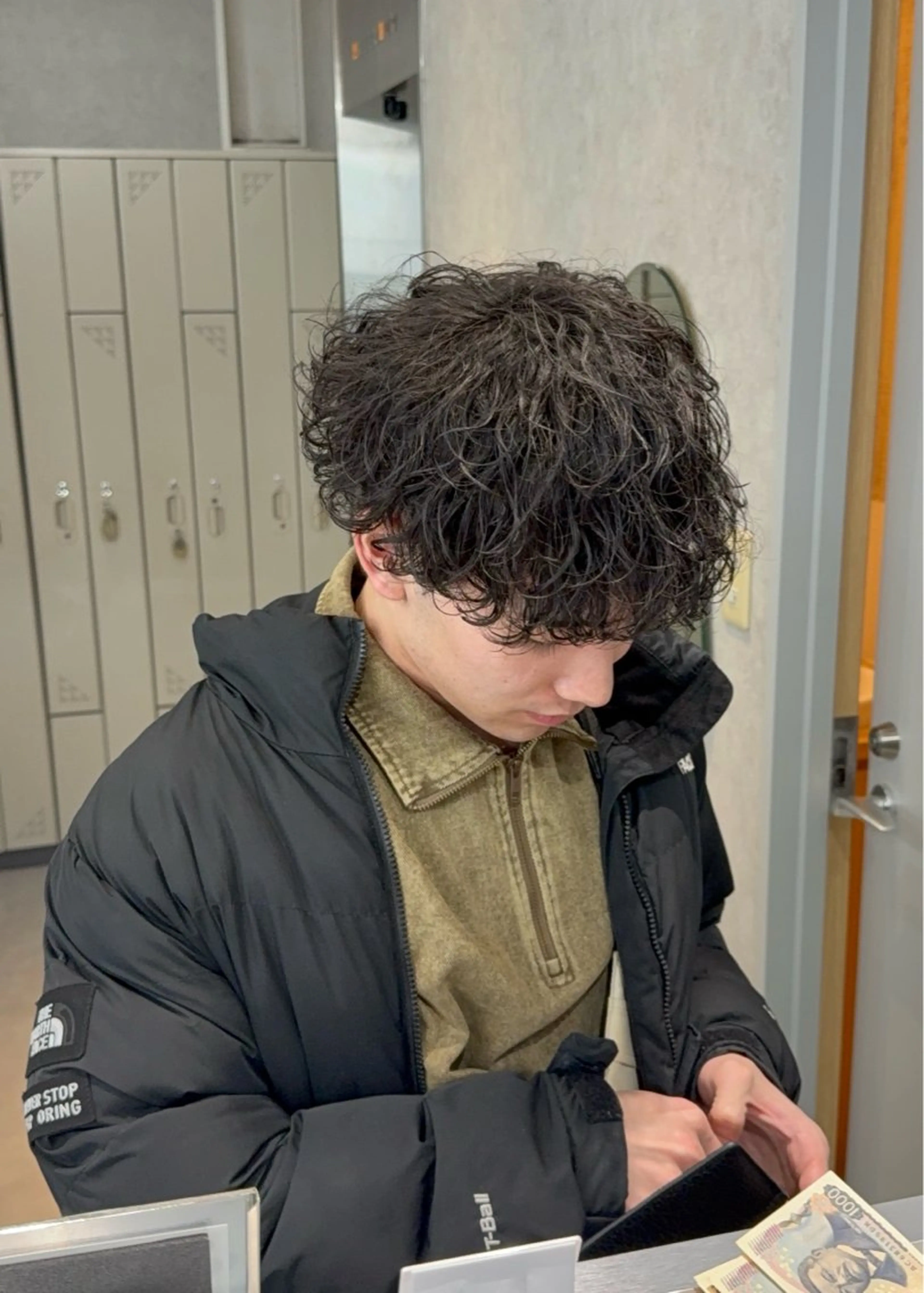 ミディアム パーマ メンズ ミディアムパーマ メンズパーマ 波巻きパーマ カット パーマ メンズパーマ職人/ 天神/tatsukiのヘアスタイル