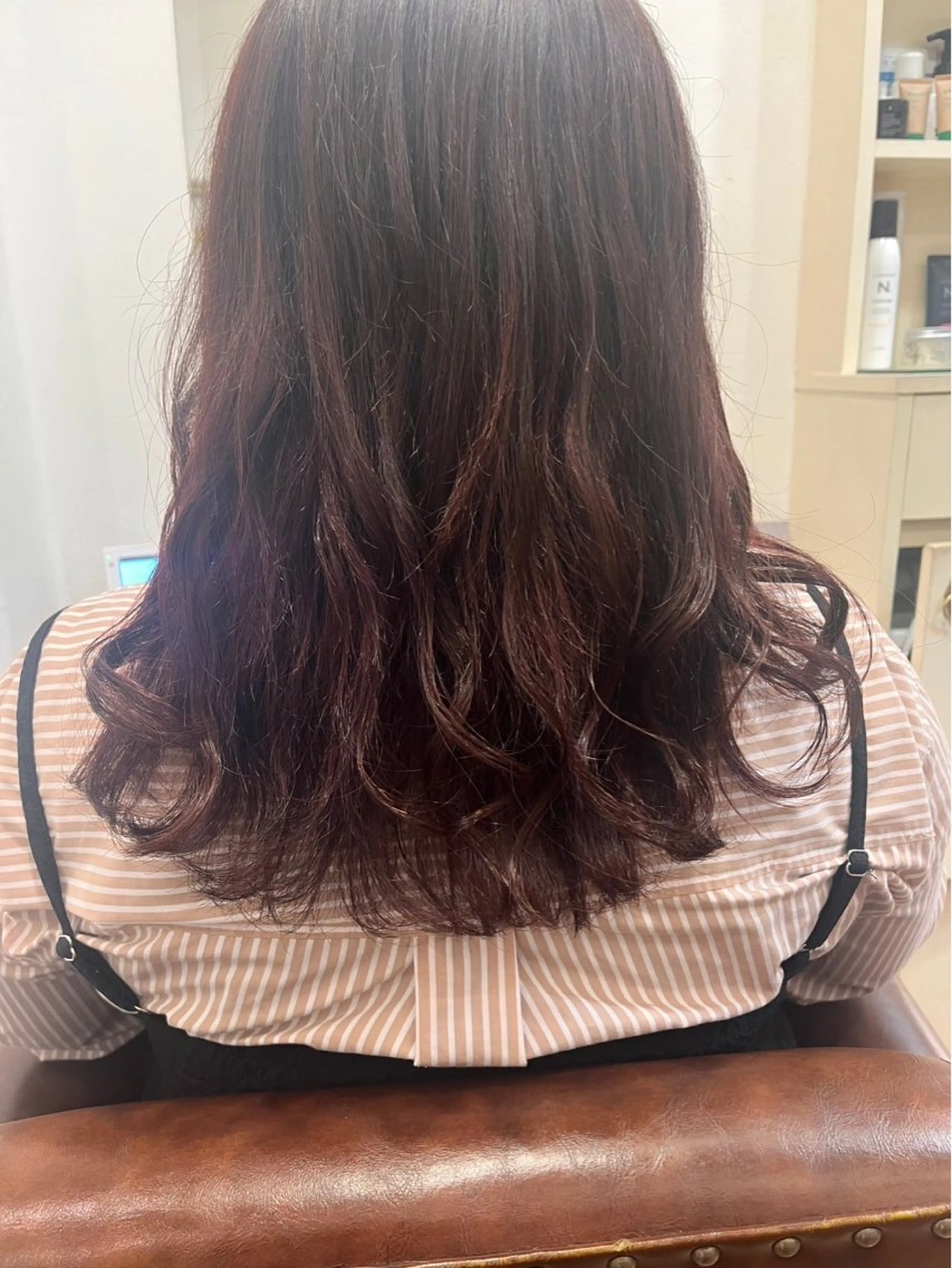 ロング カラー 小山 朱音のヘアスタイル