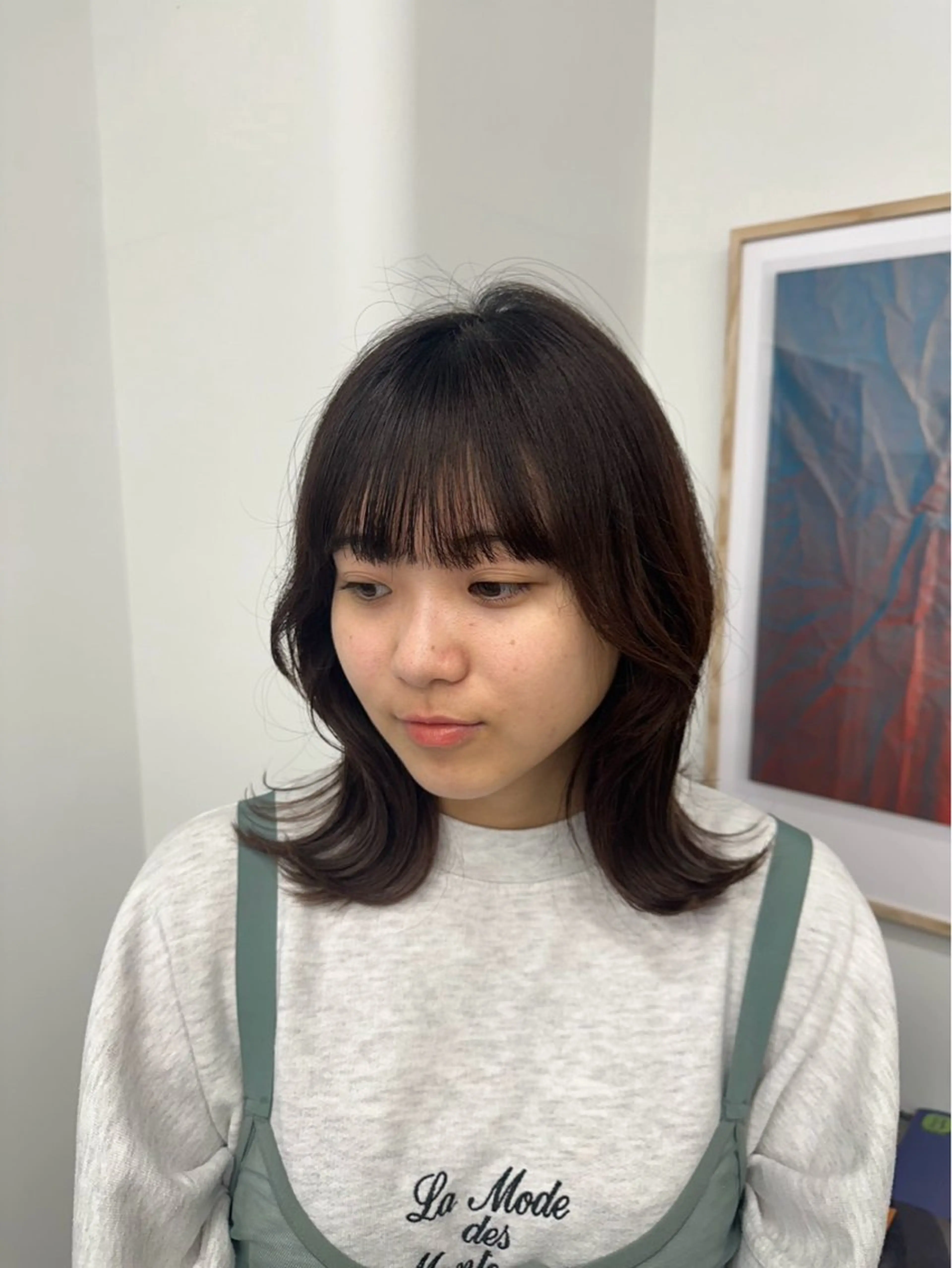 ミディアム カラー 🧸ミルクティー／ 顔周りレイヤー/ミクのヘアスタイル