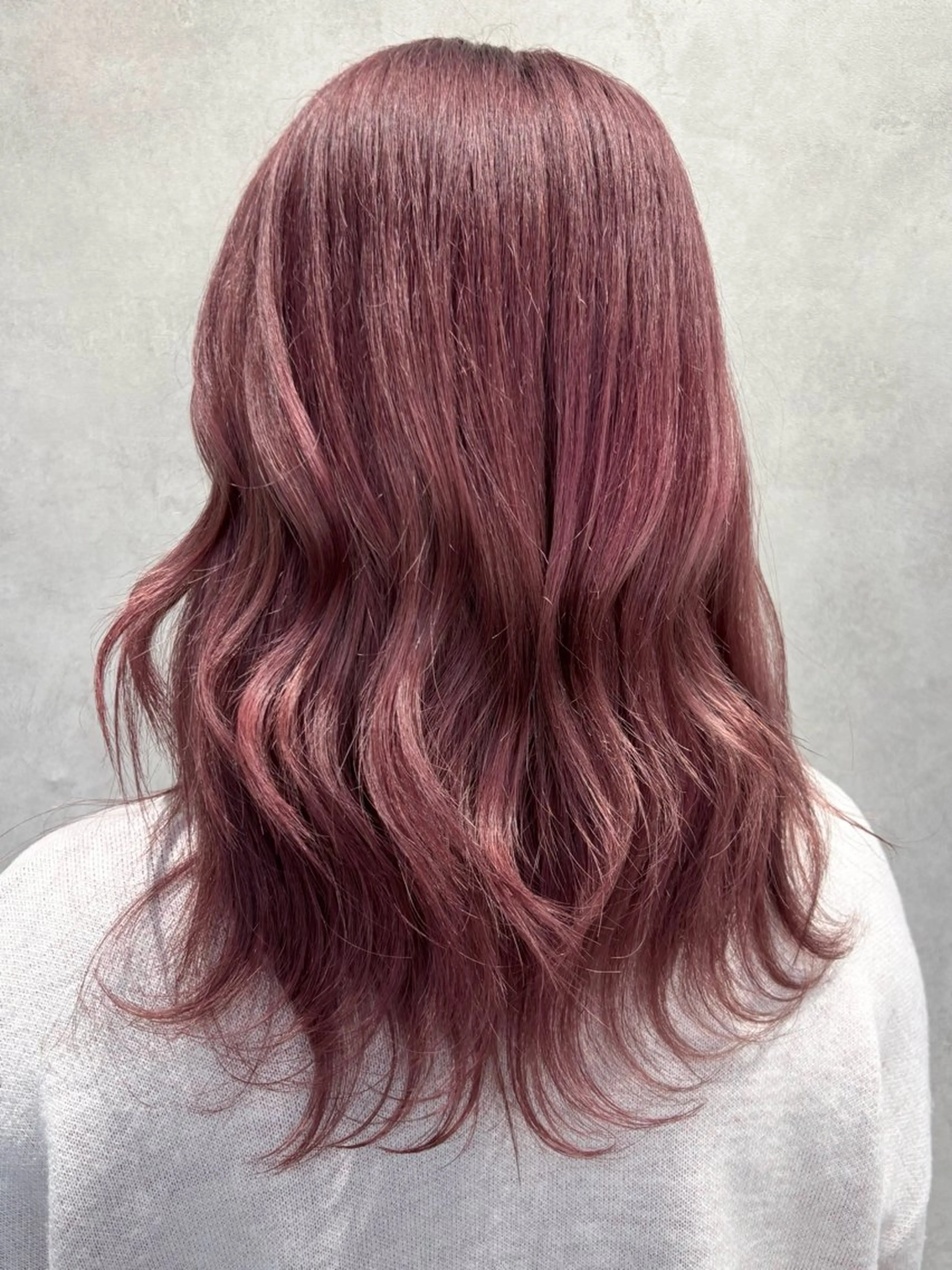 ミディアム カラー ブリーチ ラベンダーカラー ピンクカラー ピンクラベンダー ヘアカラー 💎色落ち綺麗に白肌 ラベンダー💎りんのヘアスタイル