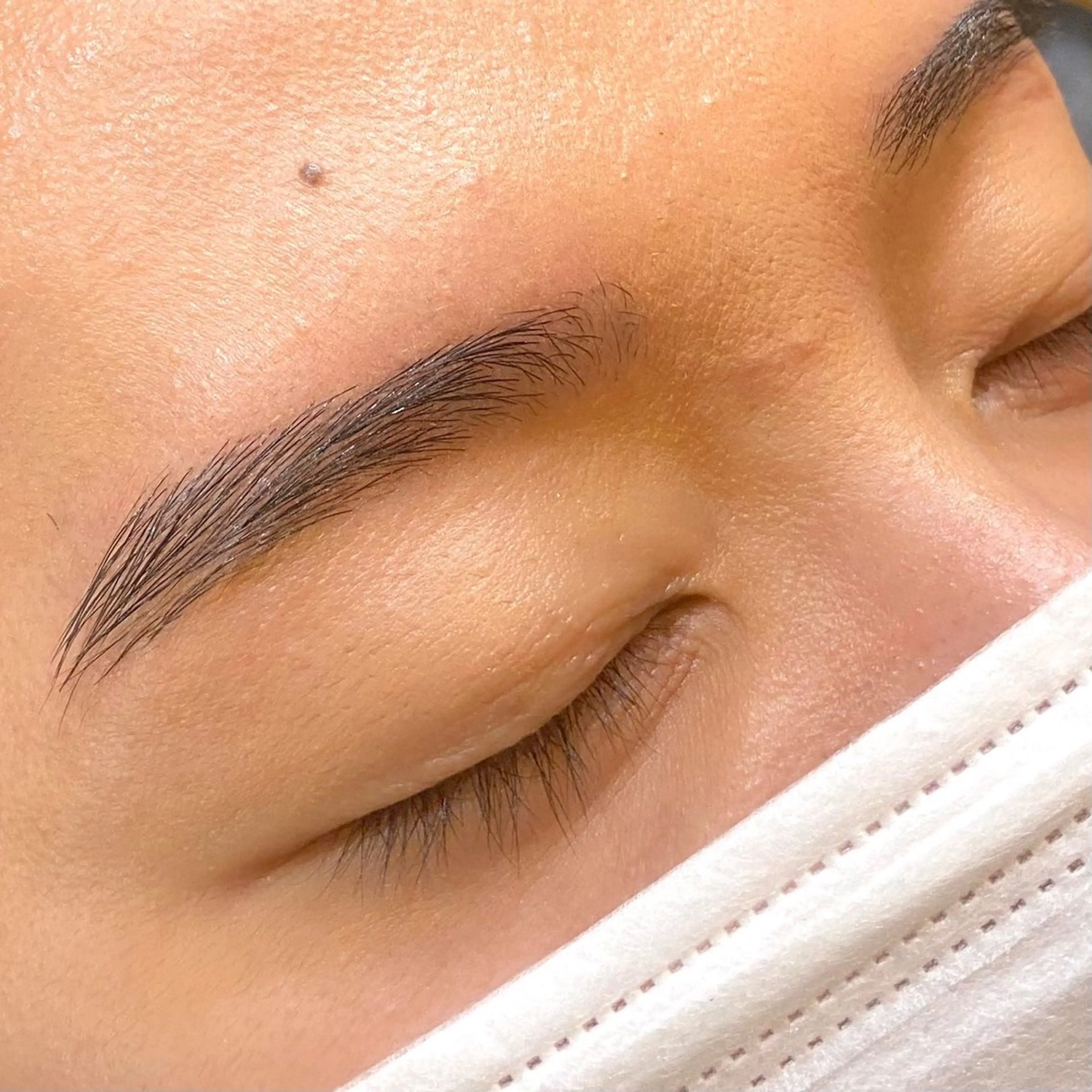 メンズ アイブロウ ワックス脱毛 シールエクステ 🐁ONOの眉毛・アイブロウイメージ