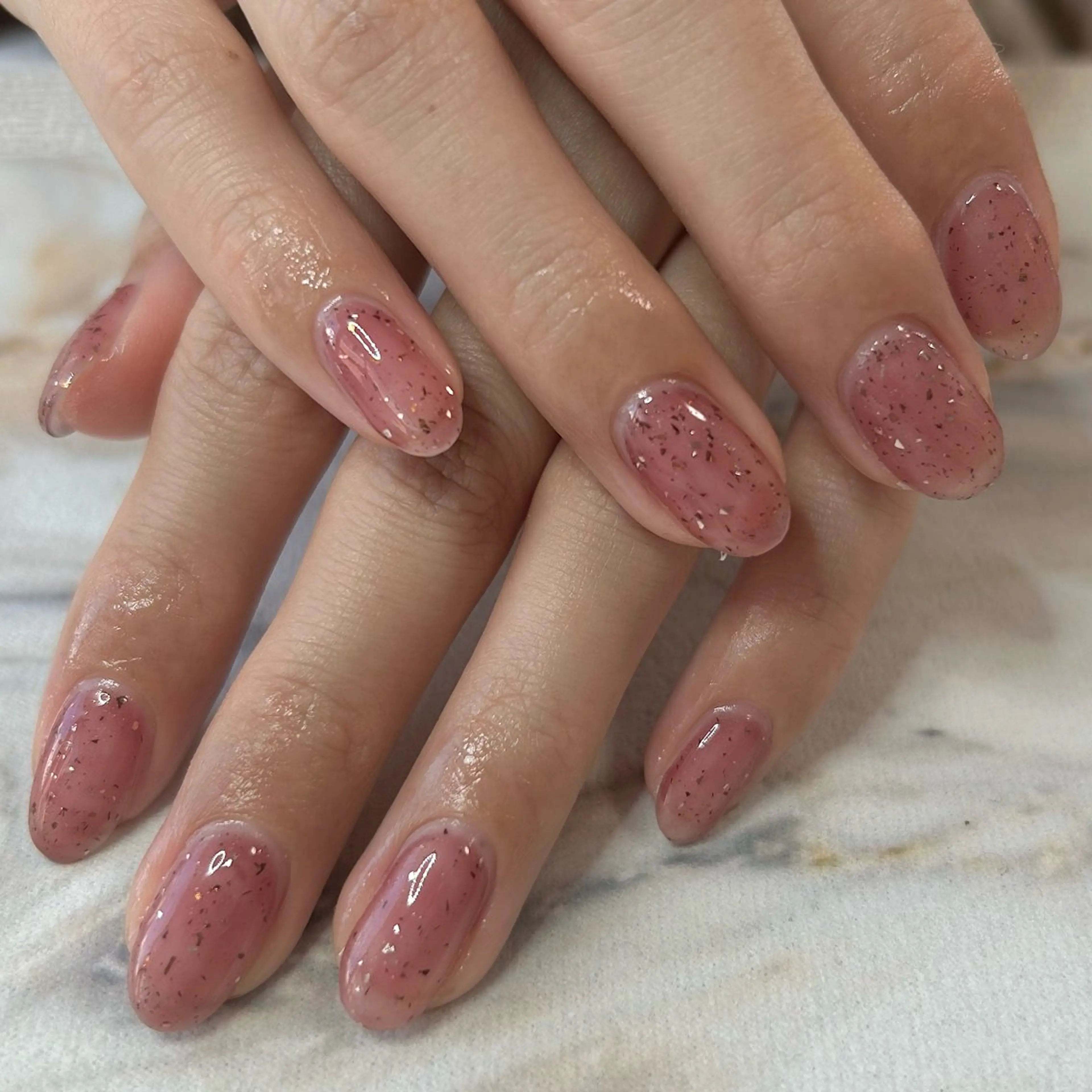 ネイル ラメ(グリッター) オフィスネイル ピンク シンプルネイル ハンドネイル Nail Stellaのネイルデザイン