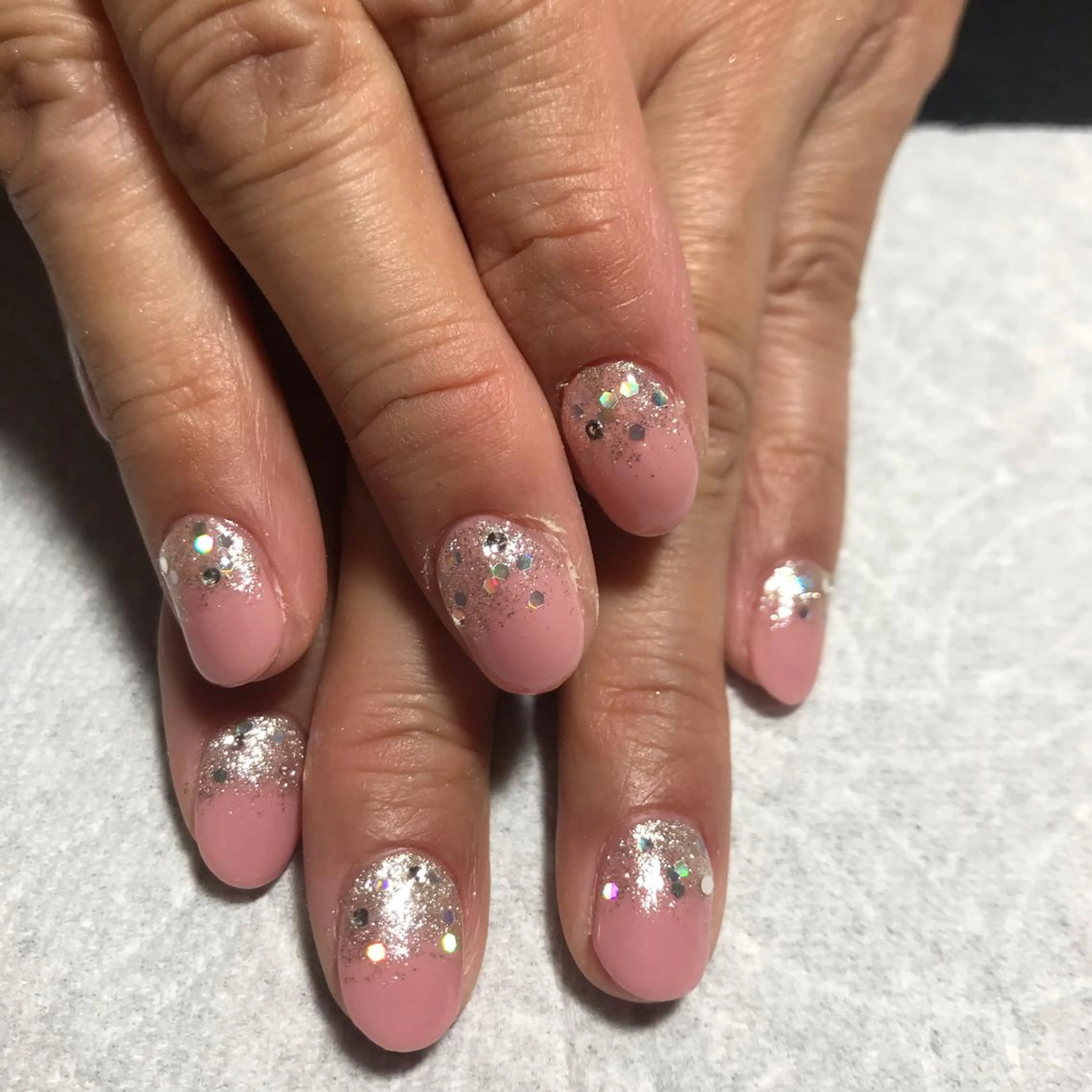 ネイル ECLAT エクラ所属・寺山 千鶴のネイルデザイン