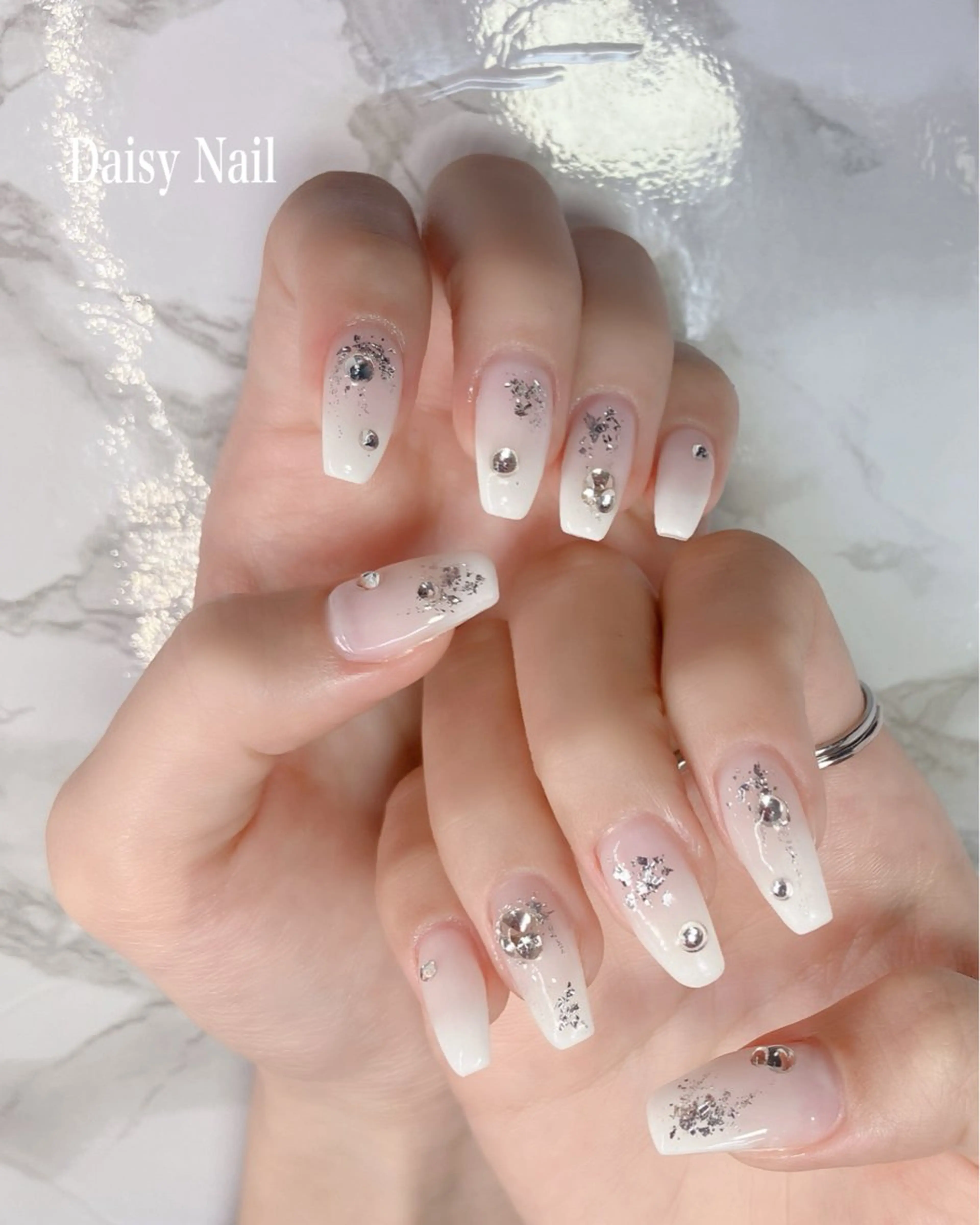 ネイル Daisy Nail所属・Daisy Nailのネイルデザイン