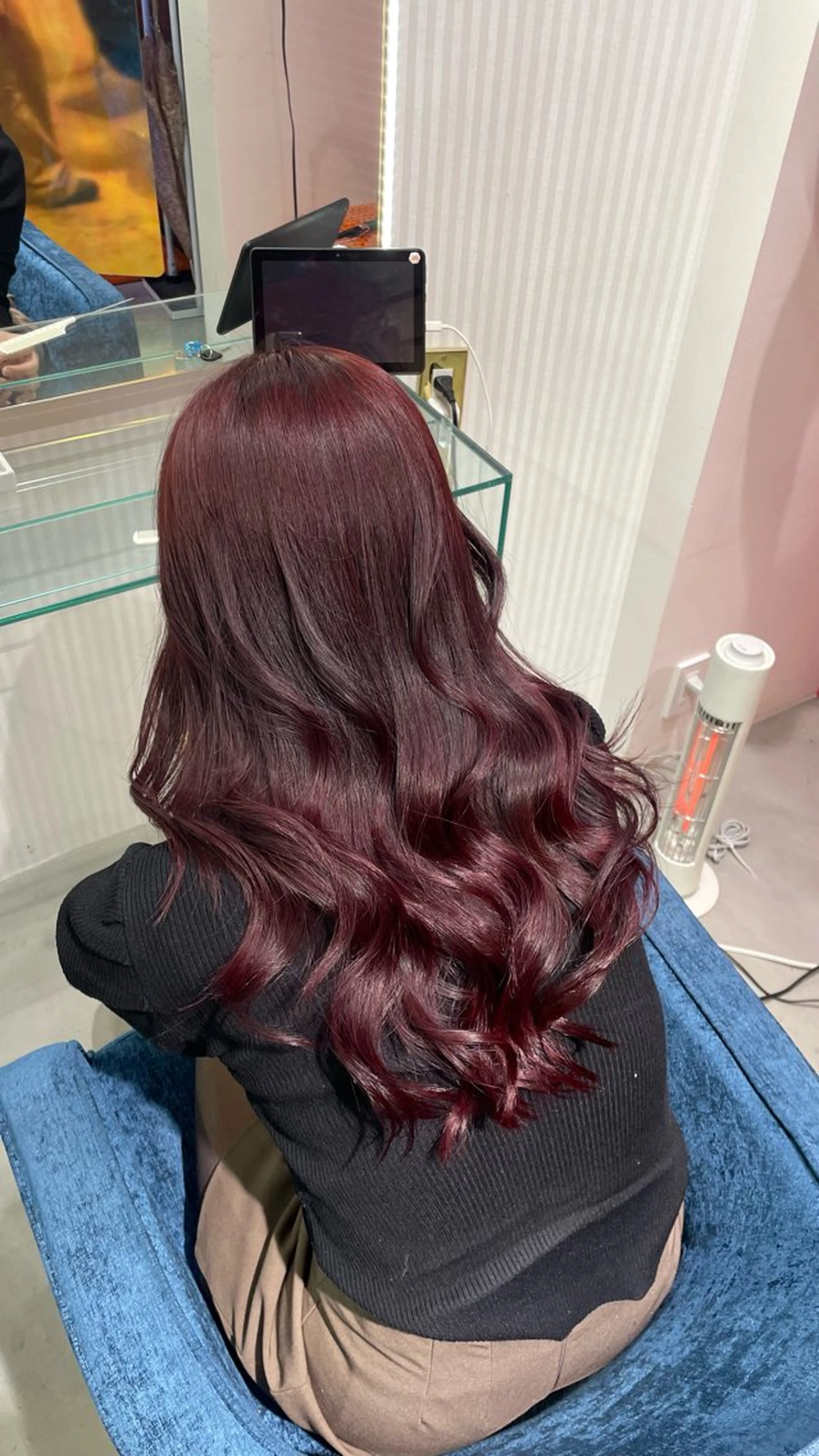 ロング カラー ヘアカラー Boxmico. / カカズ コトネのヘアスタイル