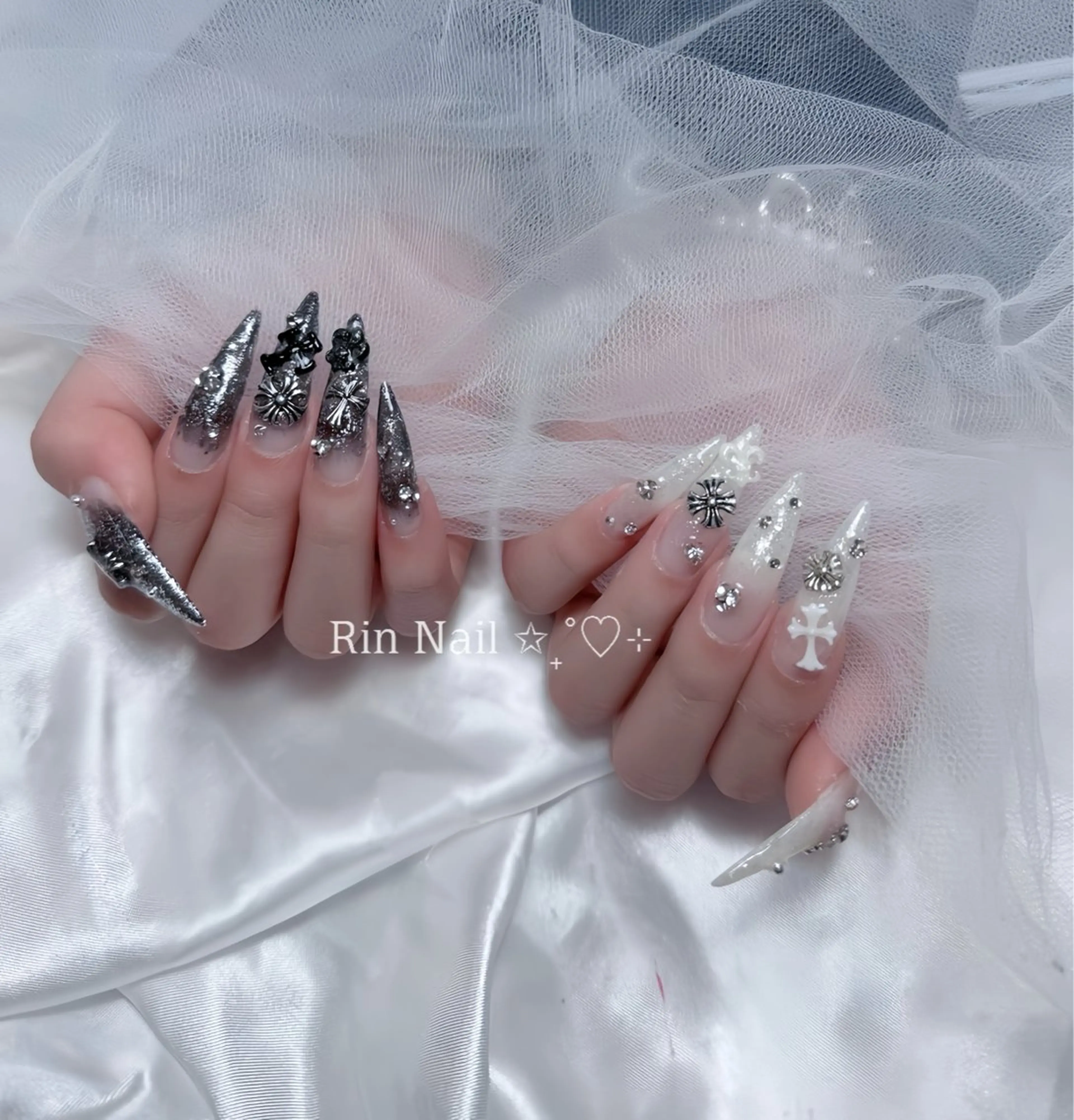 ネイル アートネイル チークネイル ジェルネイル ロングネイル マグネットネイル ハンドネイル Rin Nail 新大久保店のネイルデザイン