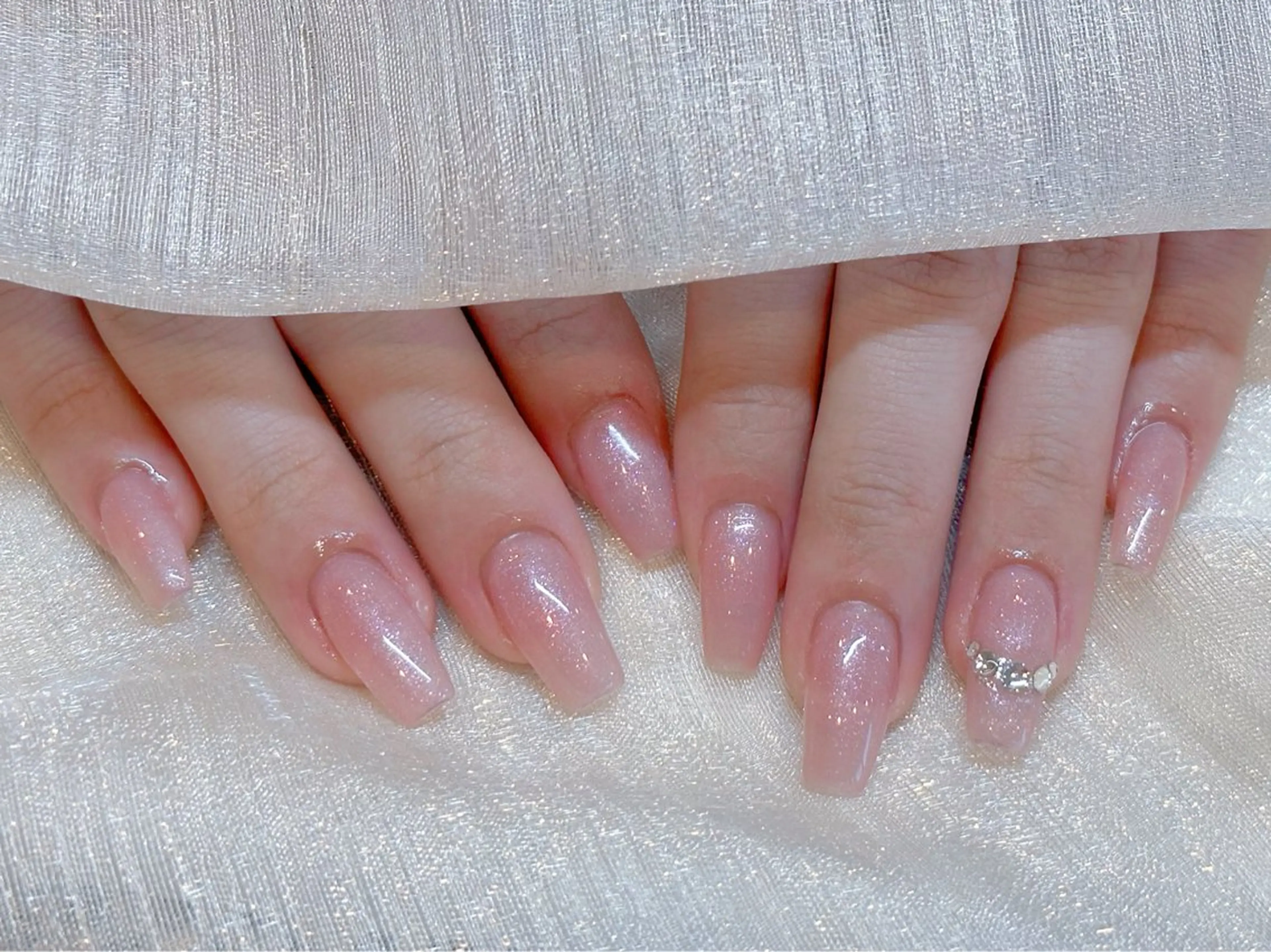 ネイル アートネイル 韓国ネイル 水色 ロングネイル マグネットネイル ハンドネイル ハンドケア NailDemure 【銀座店】のネイルデザイン