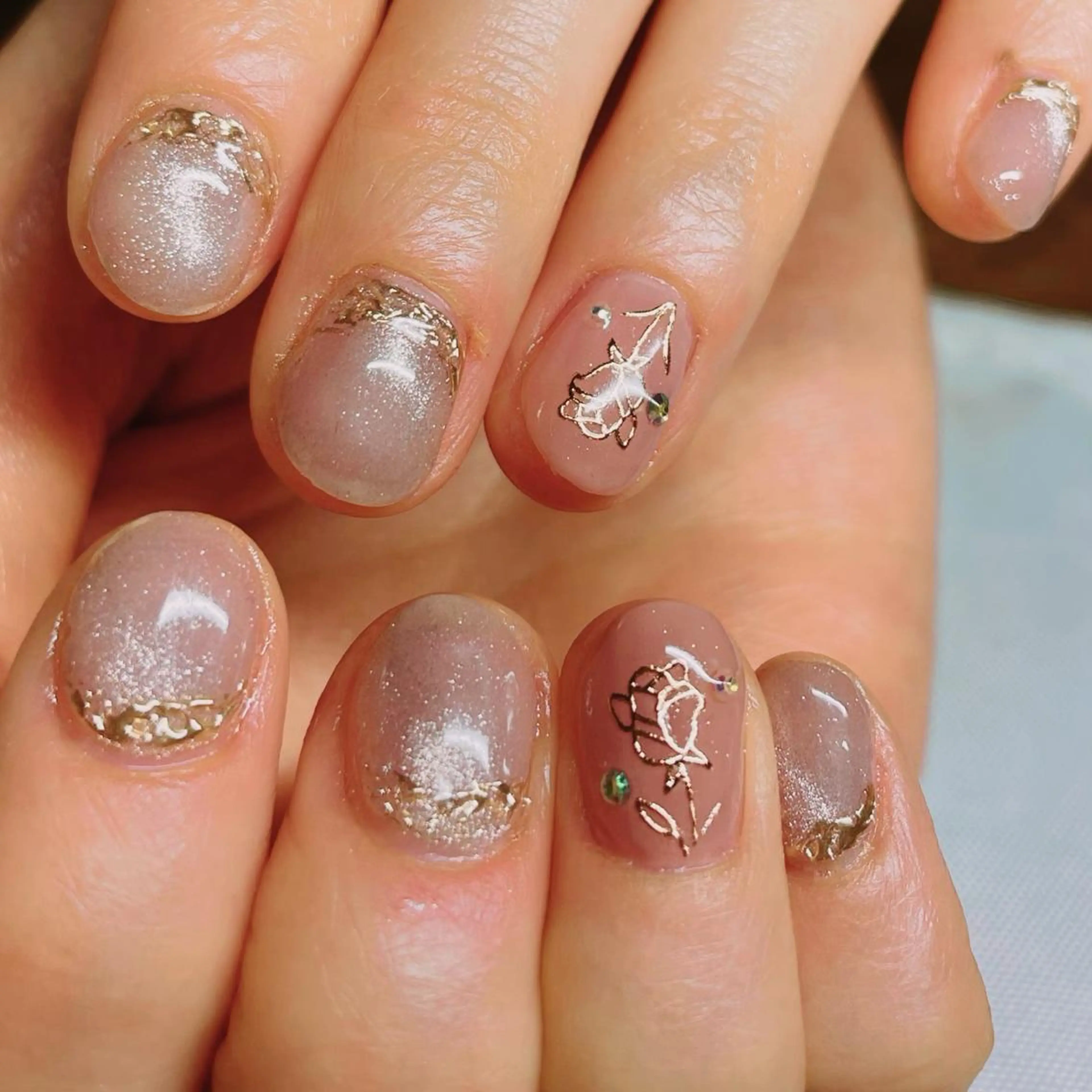 ネイル ゴージャス マグネットネイル ミラーネイル シンプルネイル ブライダルネイル Nail salon Ariettyのネイルデザイン