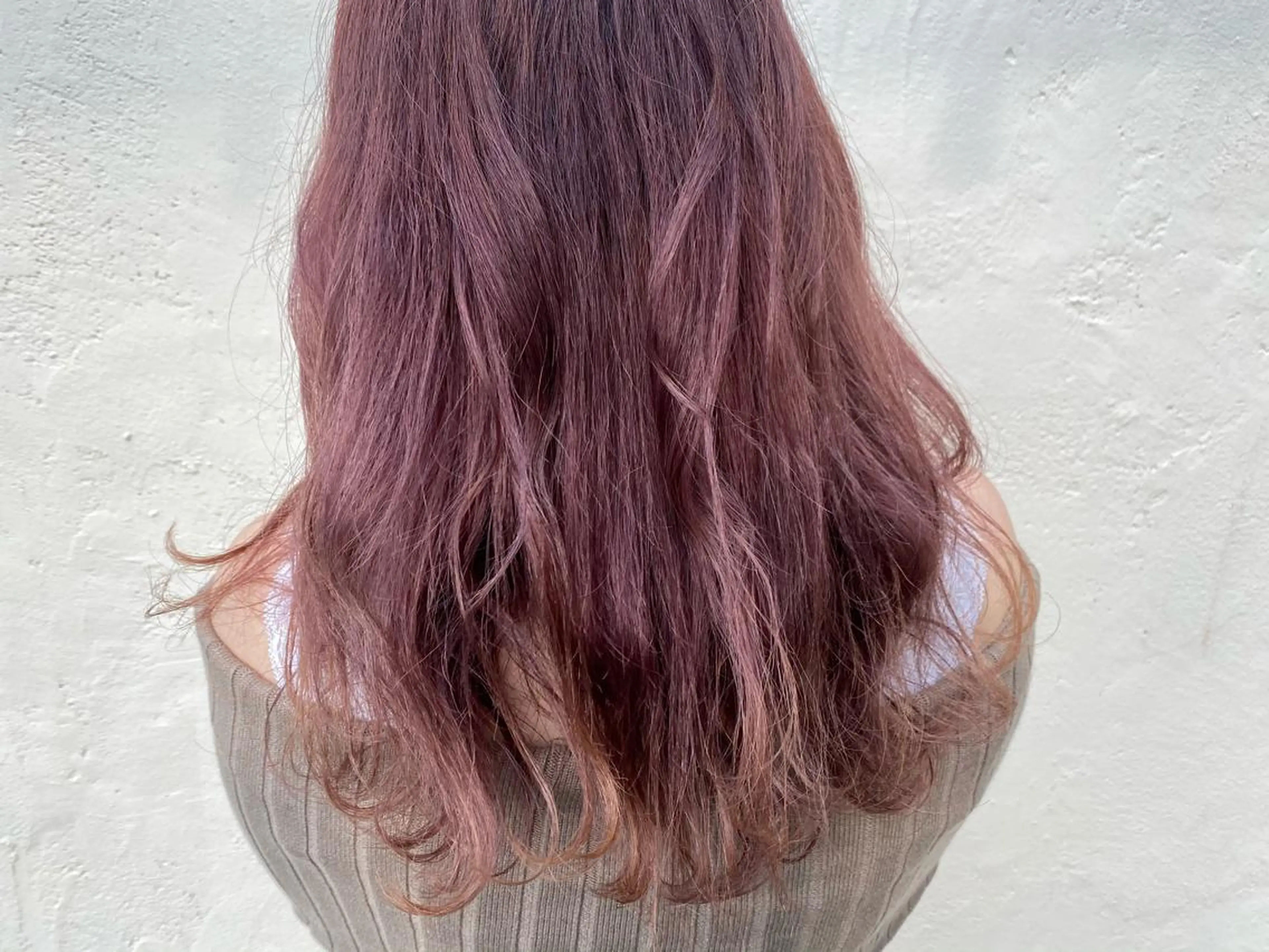 ロング M. YURIのヘアスタイル