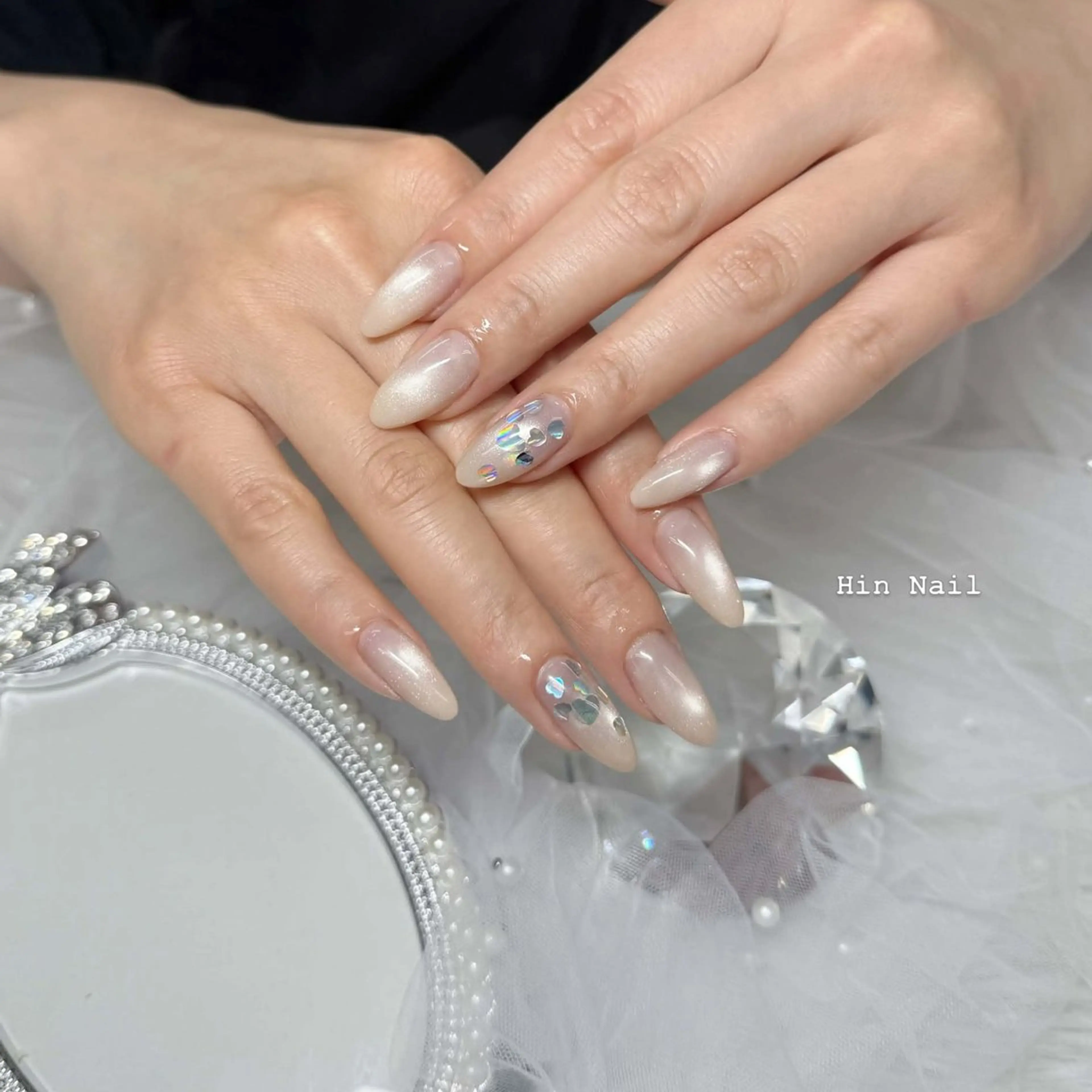 ネイル キラキラネイル ハンドネイル HIN NAILのネイルデザイン