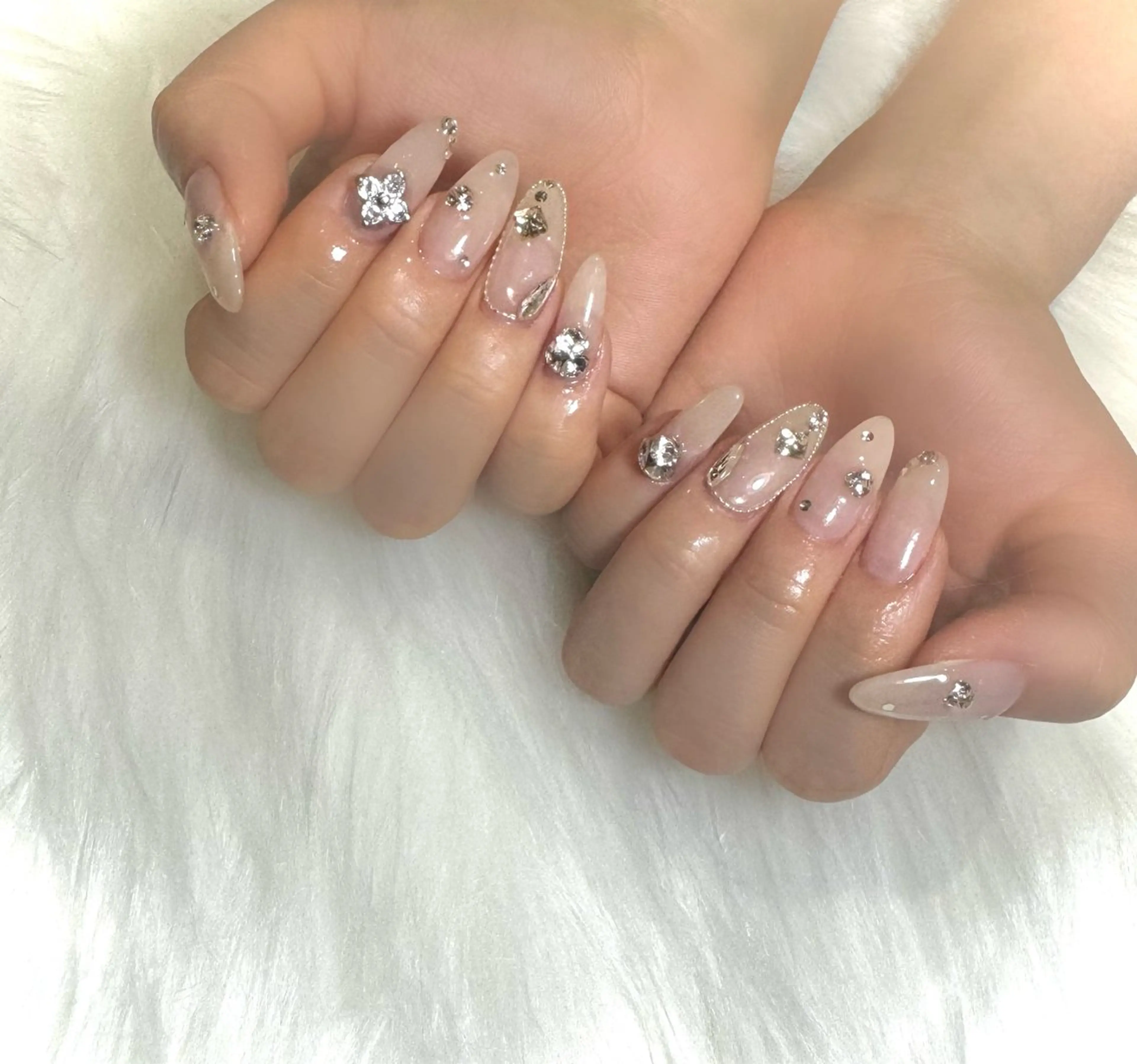 ネイル ハンドネイル Tiara♛ティアラ 山口くるみのネイルデザイン