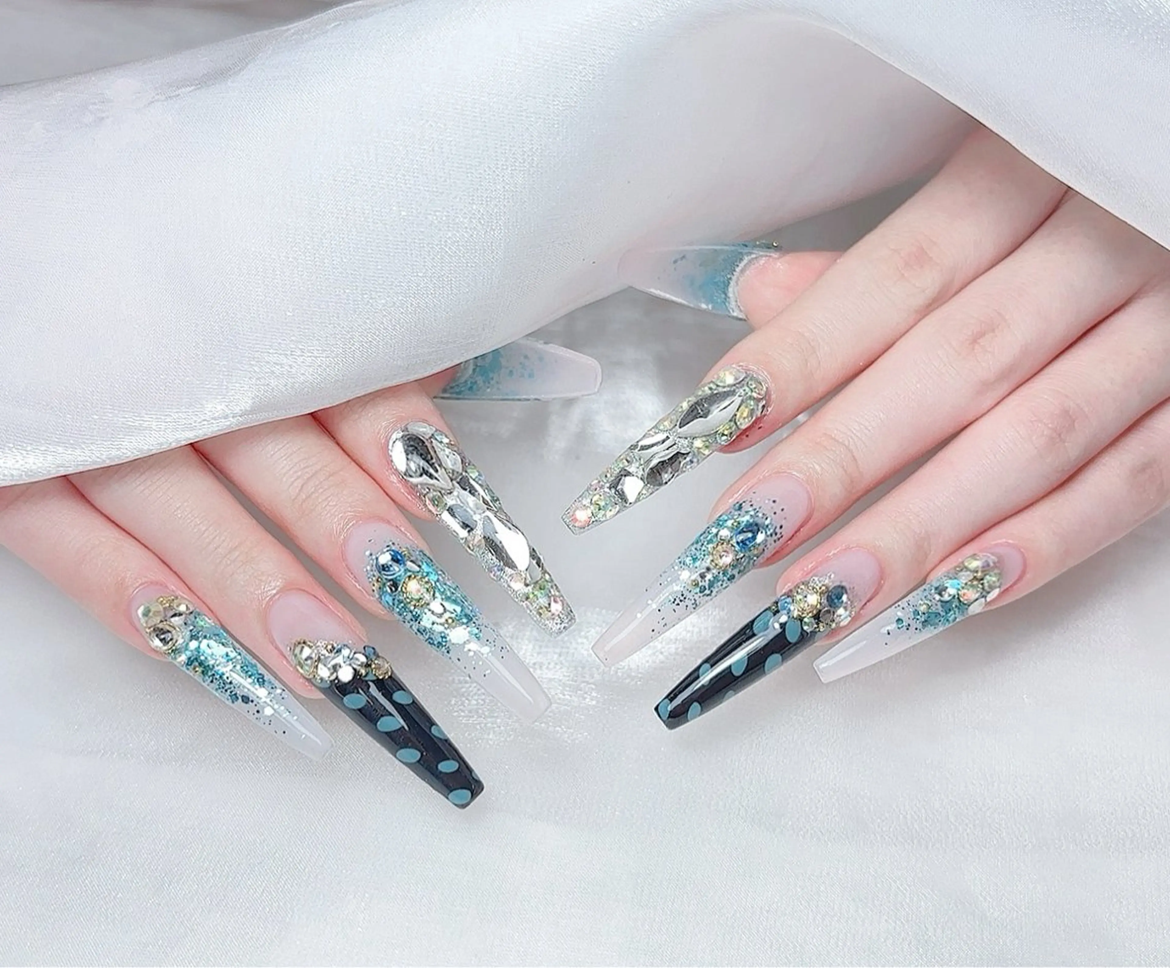 ネイル 🎀Ｍ nails✨ ビューティーのネイルデザイン