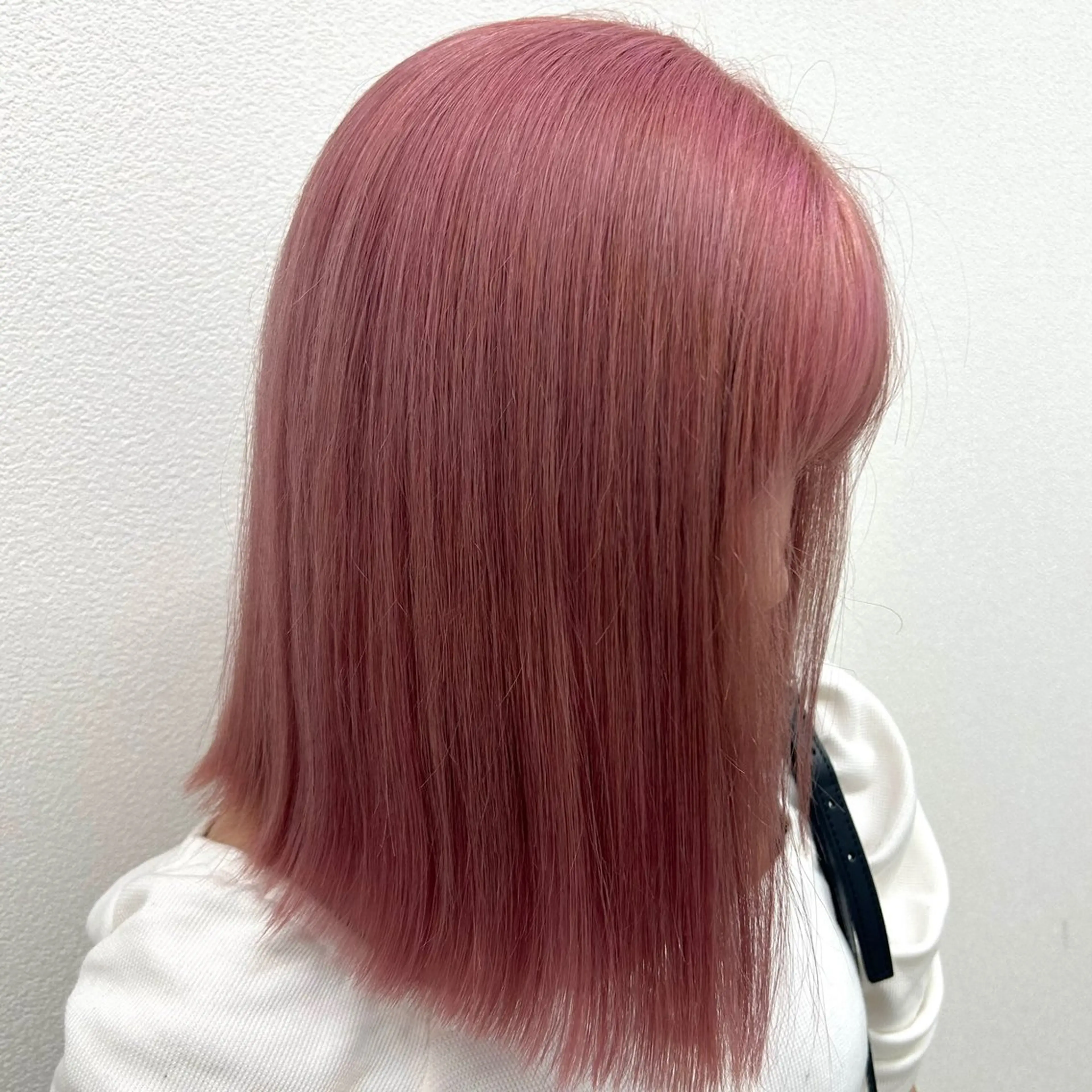 セミロング カラー ベージュカラー ブリーチ ブラウンカラー デザインカラー ハイトーンカラー ヘアカラー トリートメント 天神/ケアブリーチ/ 髪質改善/上質艶髪のヘアスタイル