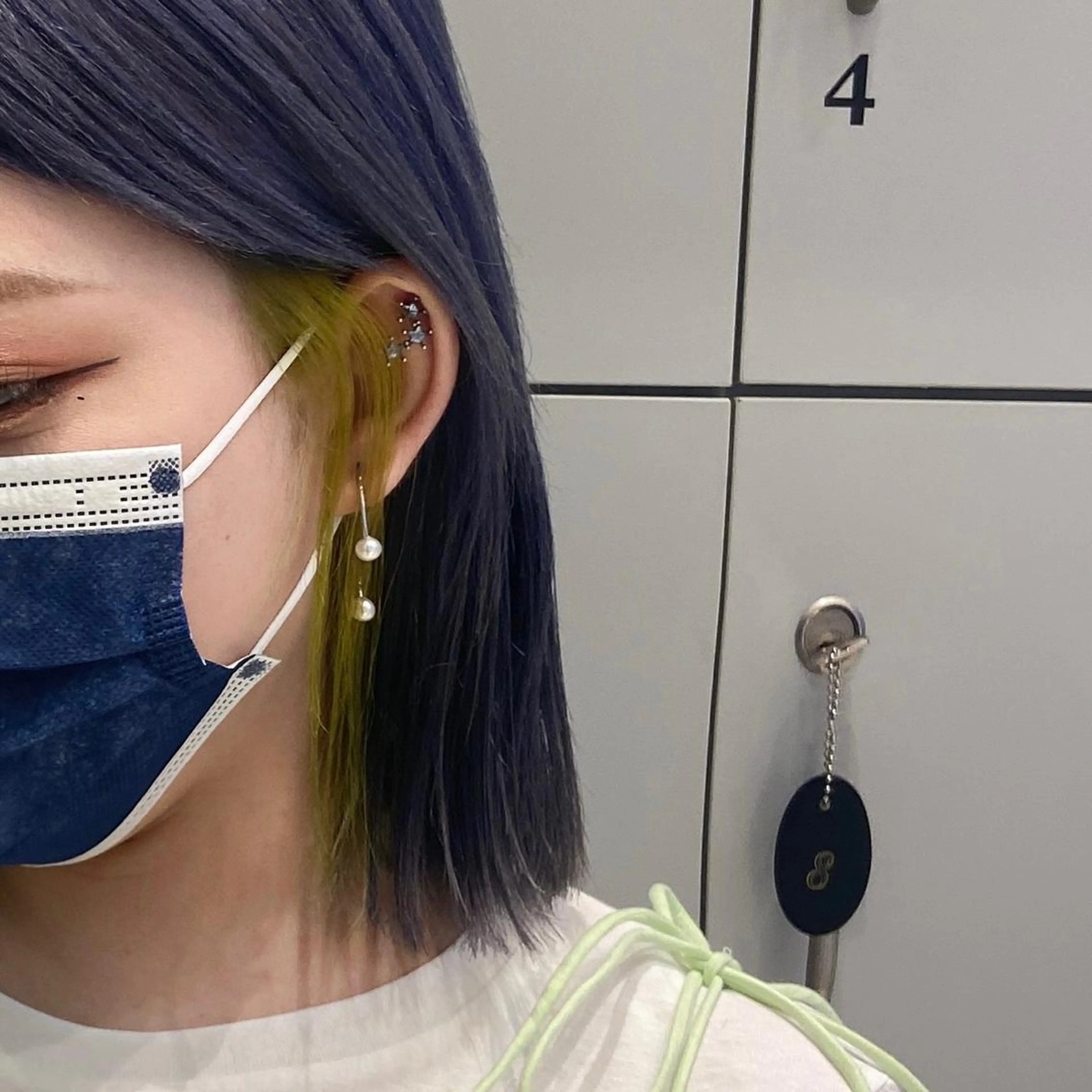 ミディアム 李 文のヘアスタイル