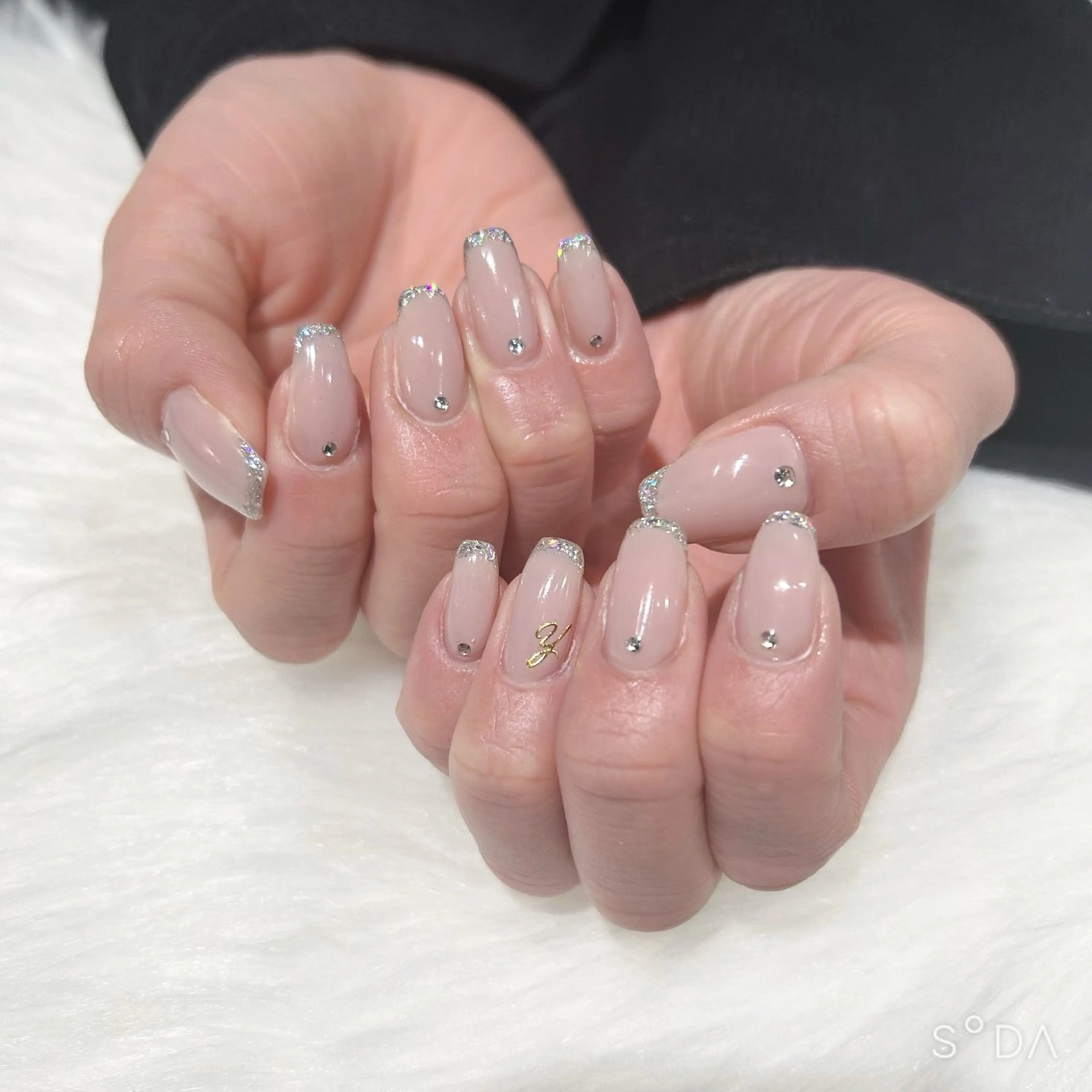 ネイル フレンチネイル ガラスフレンチ ワンホンネイル ハンドネイル ぷりゅねる 心斎橋のネイルデザイン