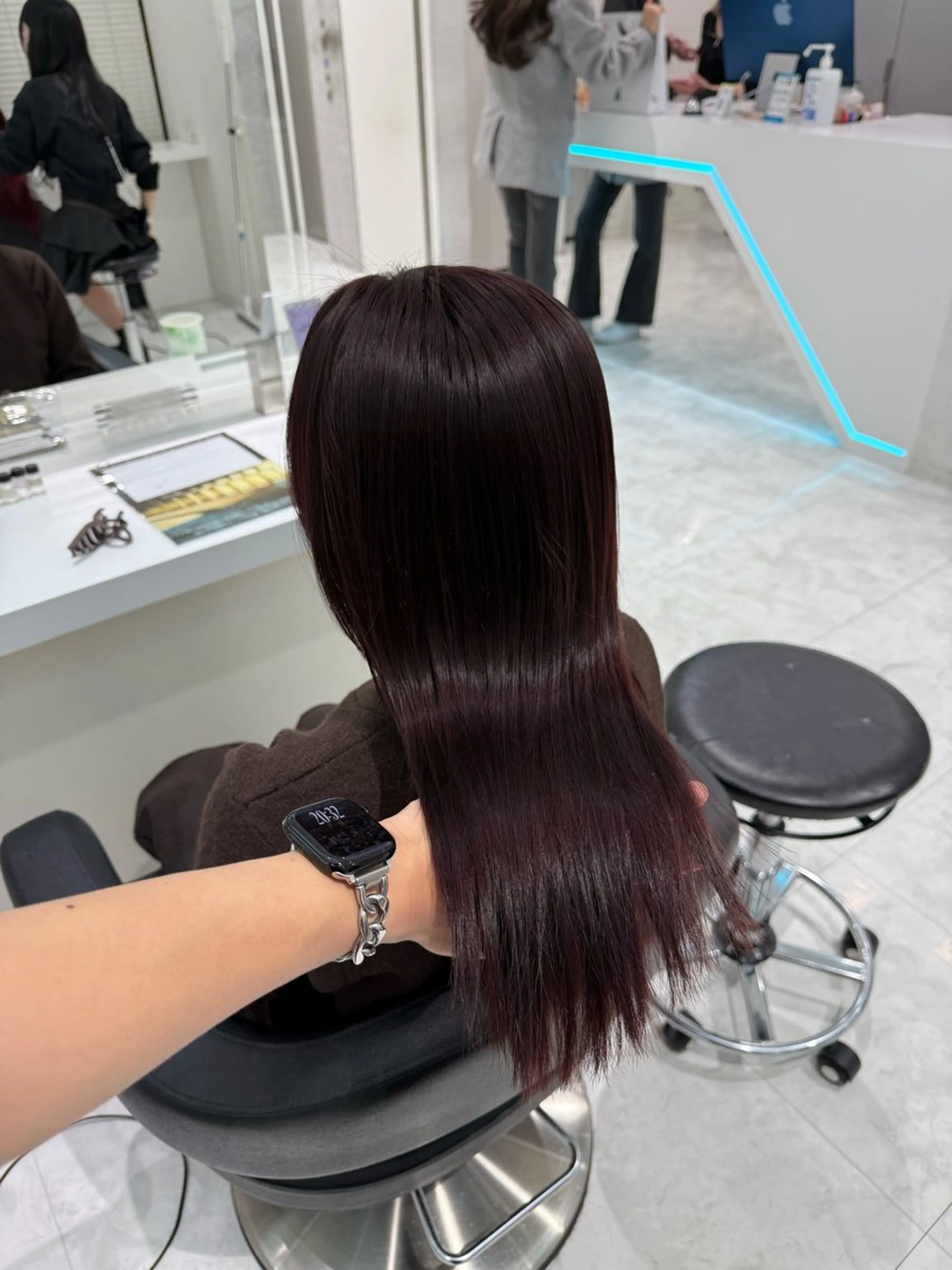 ロング カラー カット ヘアカラー 大人っぽ暗髪レディ 🩶takuto🩶のヘアスタイル