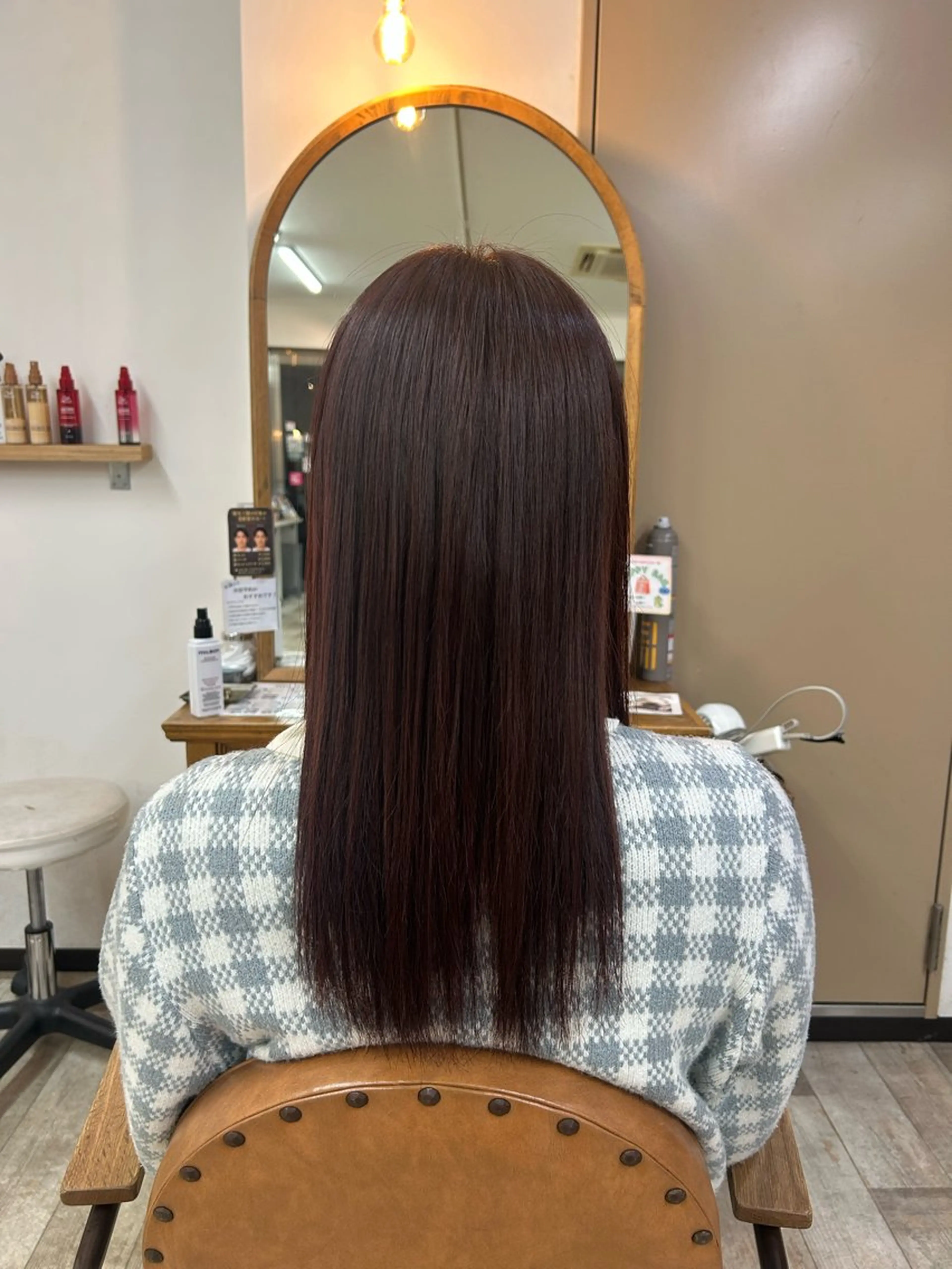 カラー レッドカラー 森田 稟のヘアスタイル
