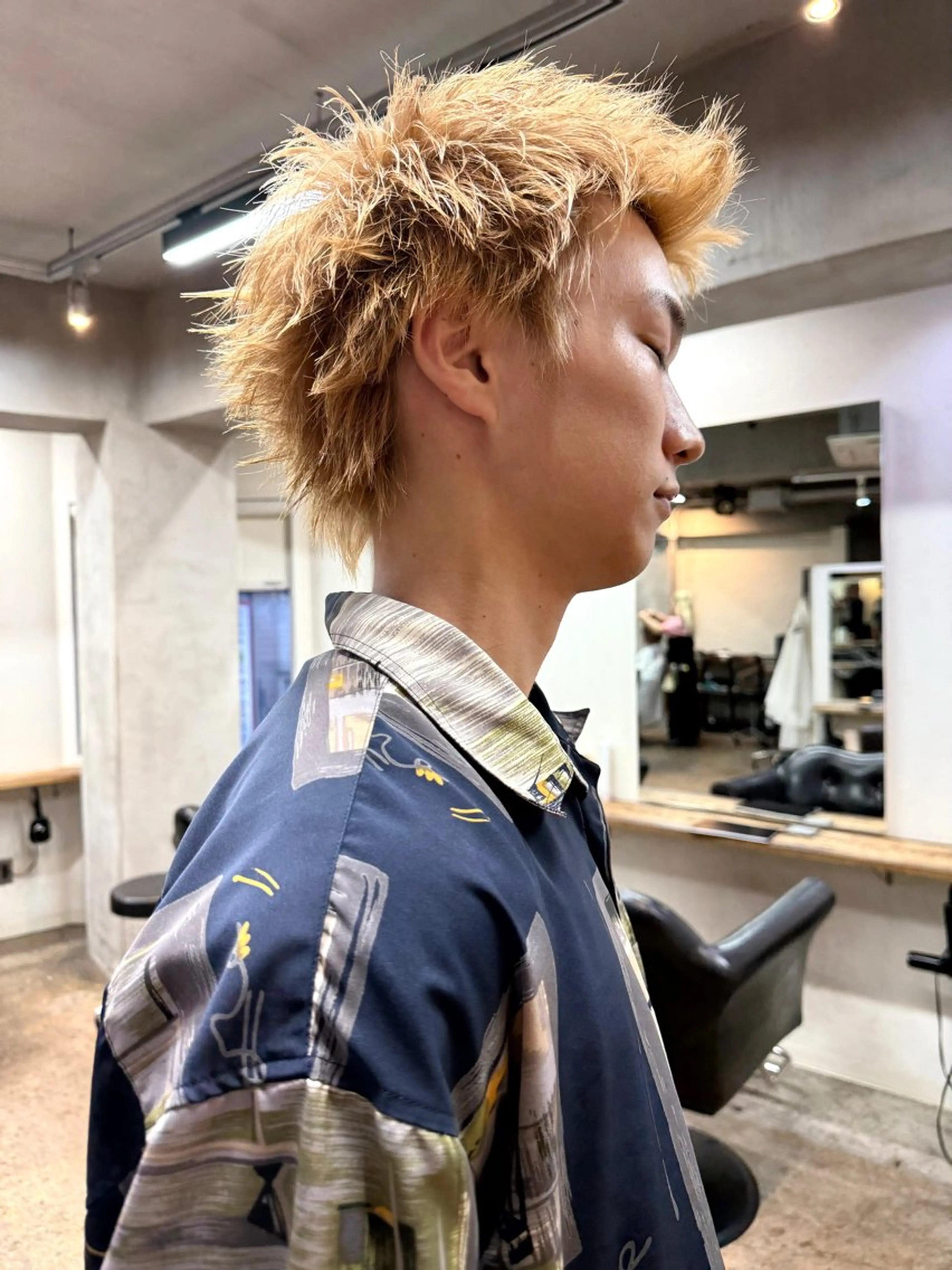 ショート カラー メンズ メンズブリーチ メンズハイトーン ブリーチ ケアブリーチ ダブルカラー カット ヘアカラー トリートメント 森貴裕/ベージュ/ パーマ/オリーブのヘアスタイル