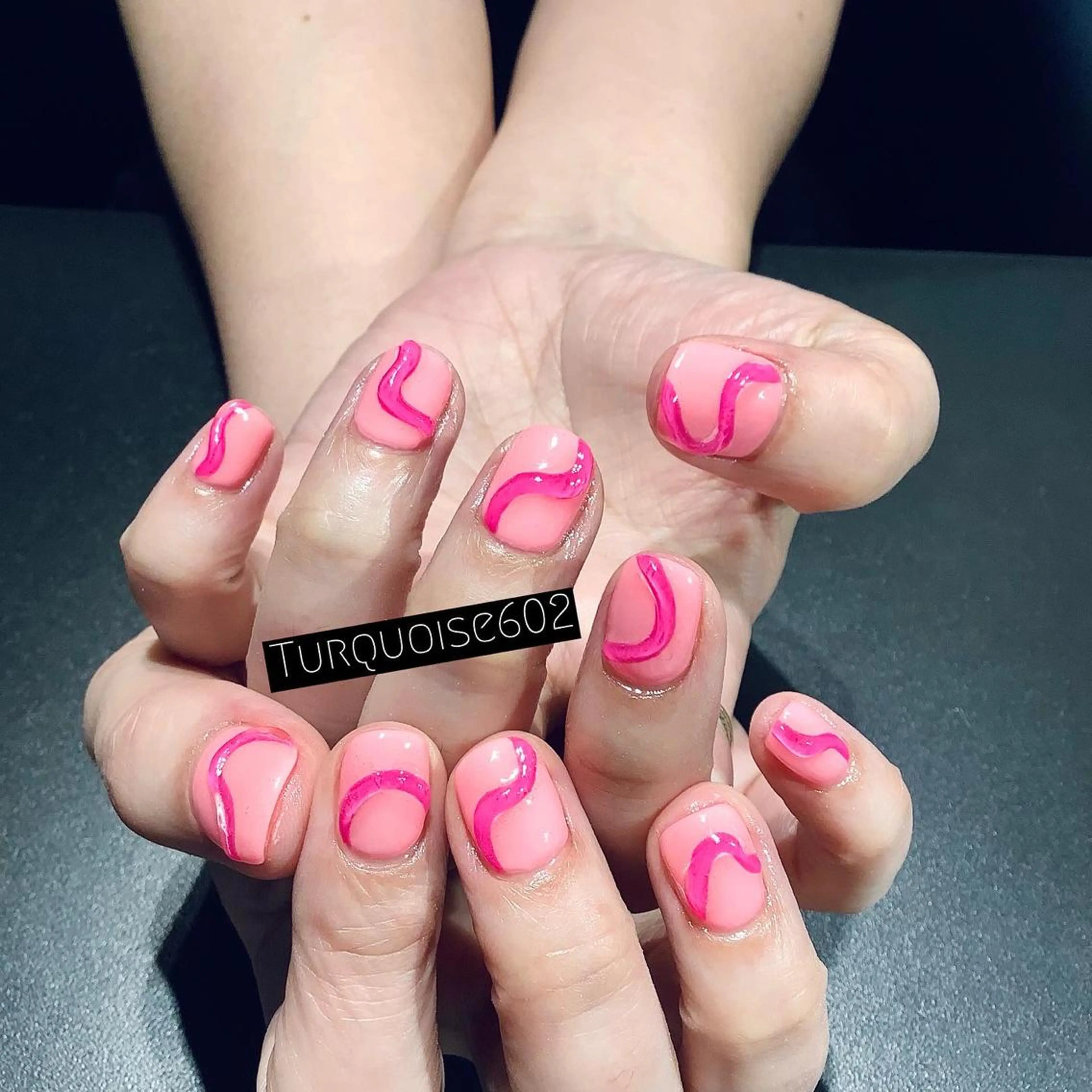 ネイル 個性派ネイルサロン 💅🏼ターコイズのネイルデザイン