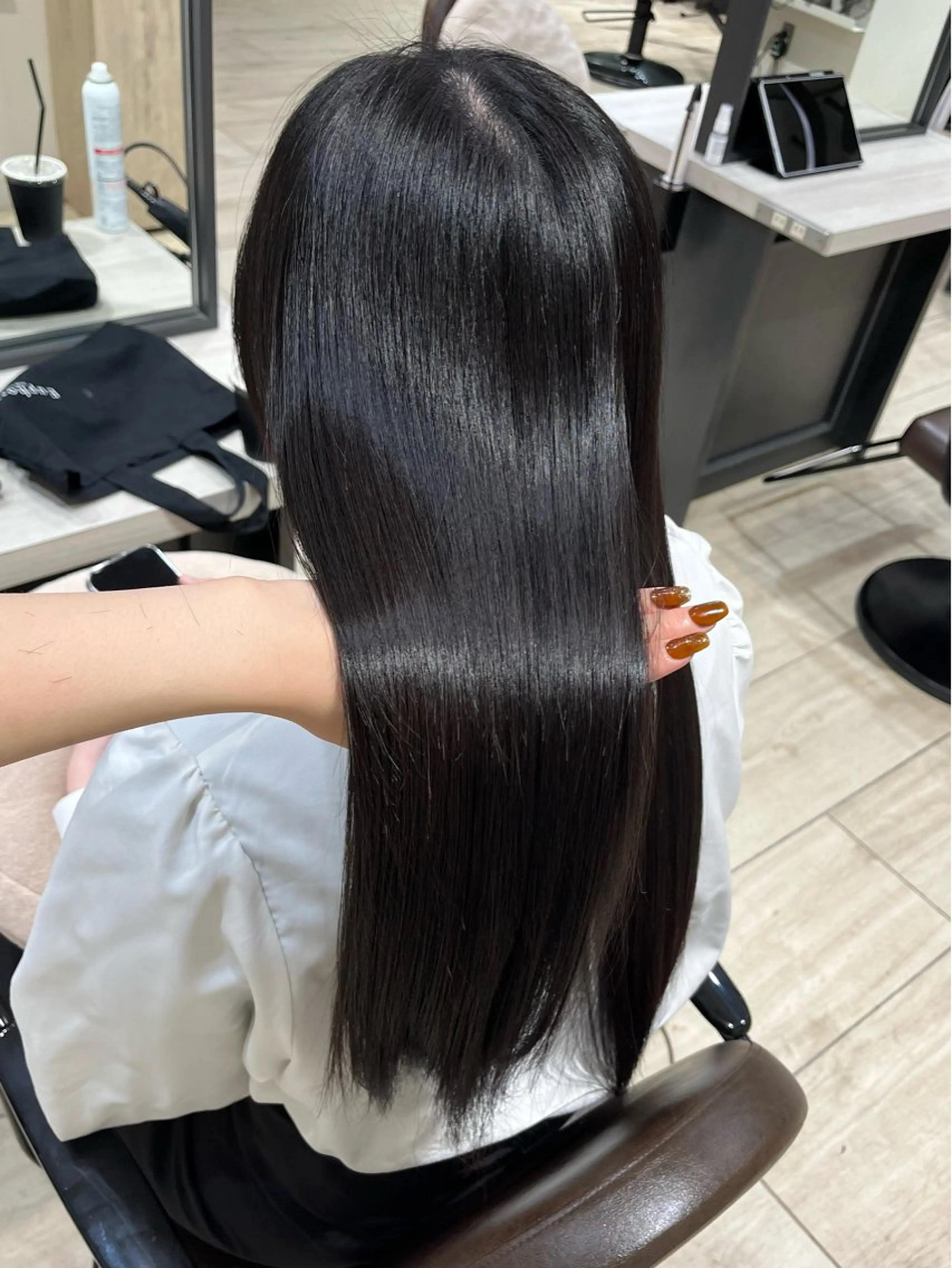 ミニモ学割U24限定🩵カット  + One Color + 3Step Treatment【髪質改善カラー】の写真