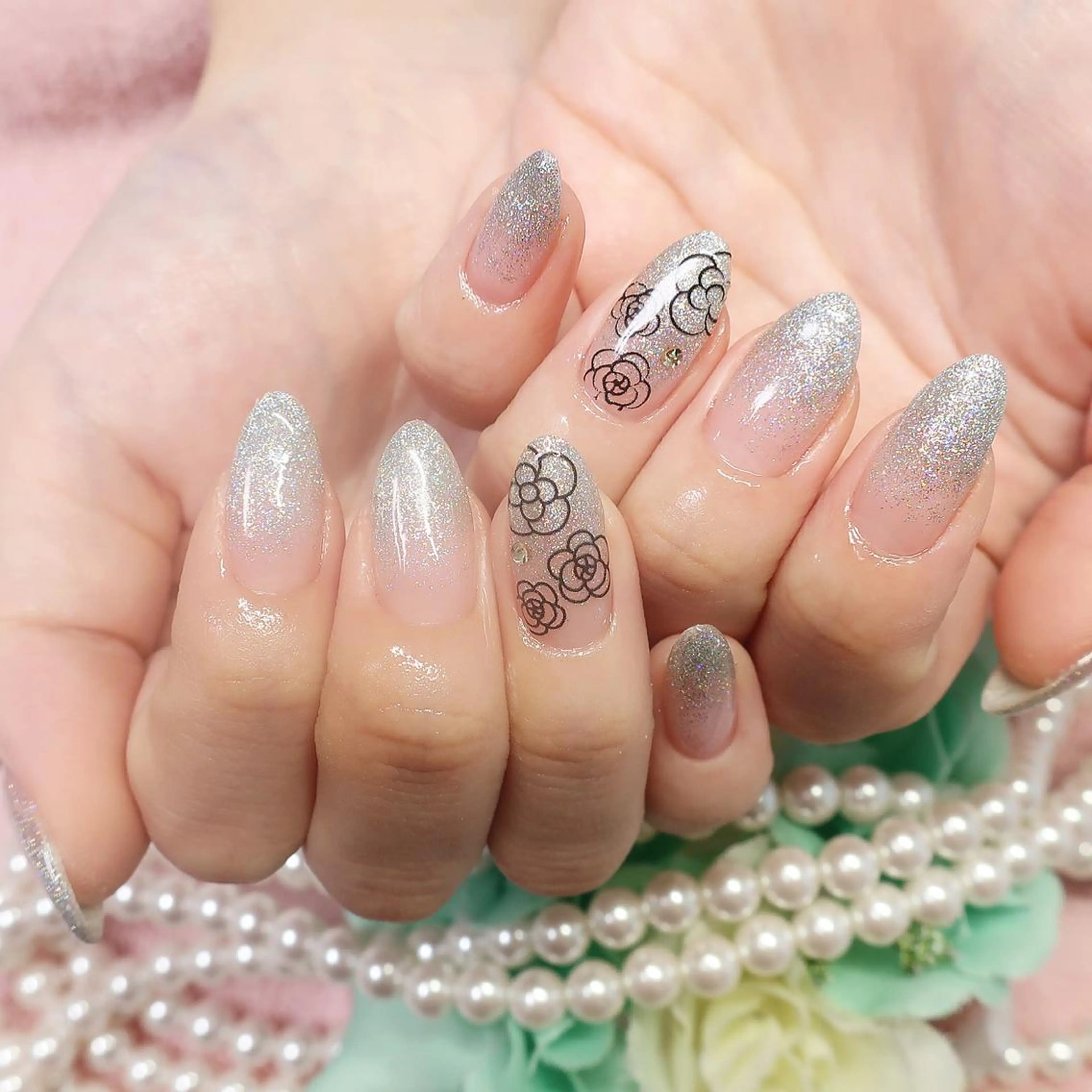 ネイル グラデーション ラメ(グリッター) ラメグラデーション つきかわ ともみのネイルデザイン