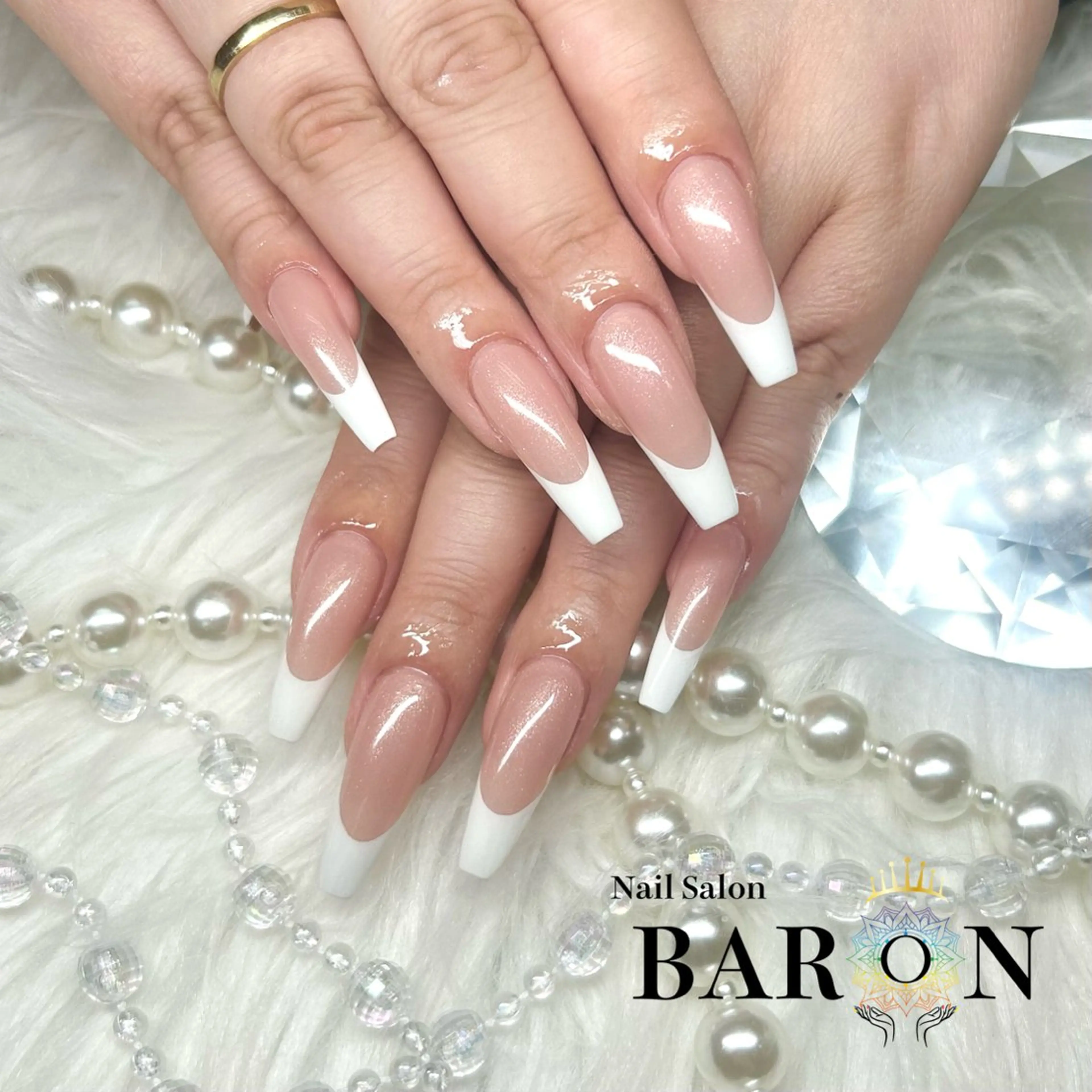 ネイル フレンチネイル シンプルネイル ハンドネイル ♛︎BARON♛︎ SUMIRE.のネイルデザイン