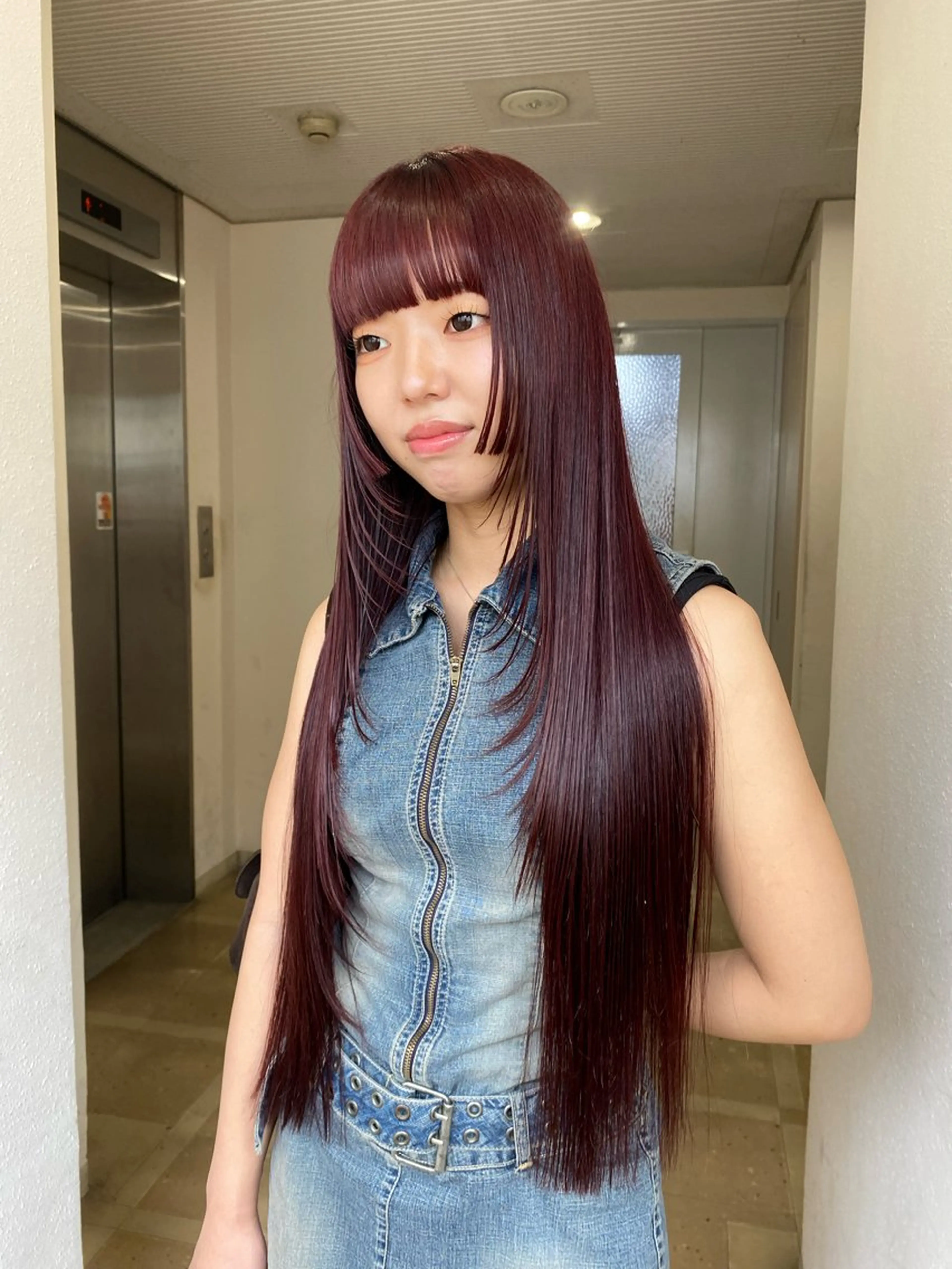 ロング 透明感/グレージュ/ レイヤー/ 青空のヘアスタイル