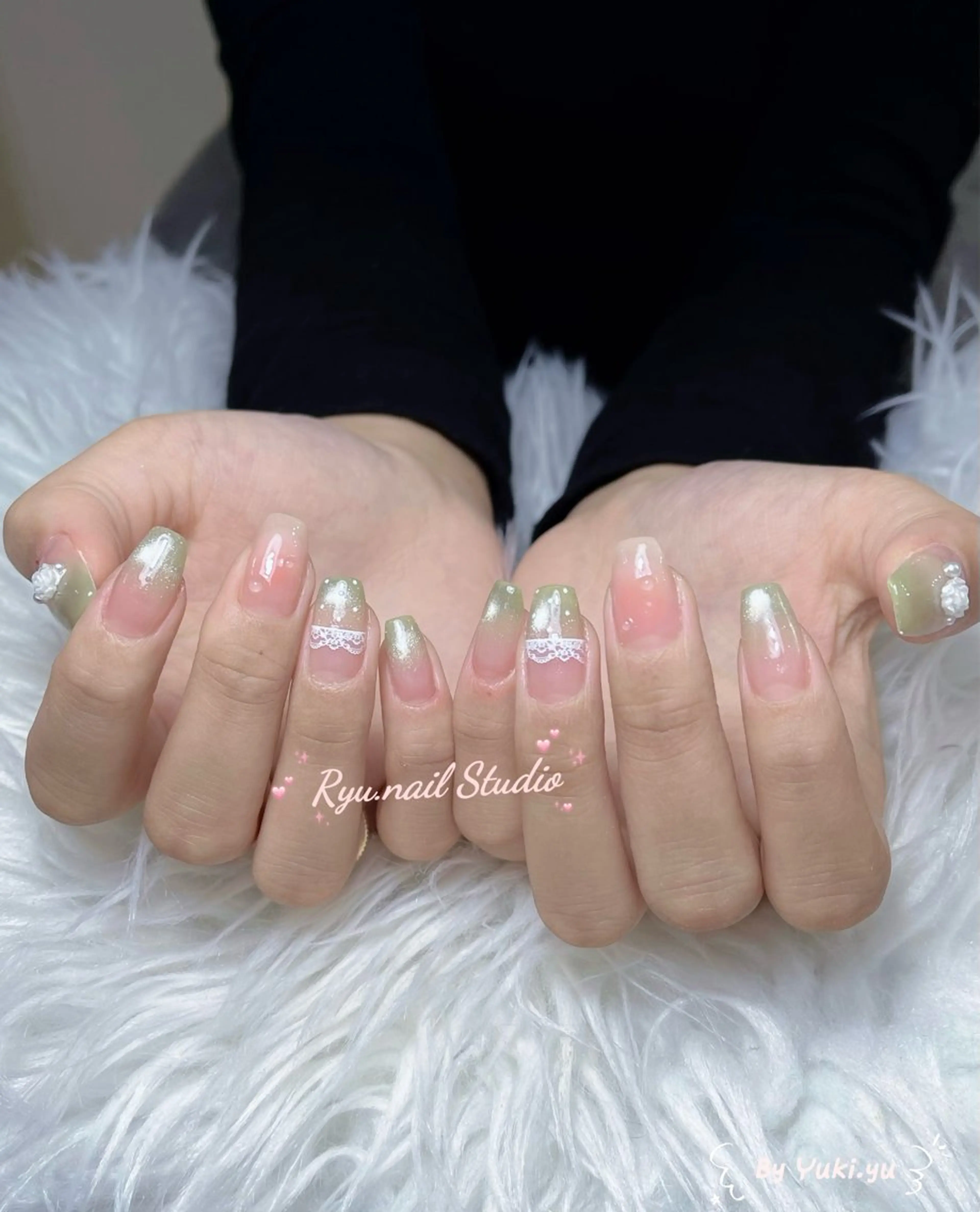 ネイル アートネイル フレンチネイル ジェルネイル グラデーション 韓国ネイル ハンドネイル Ryu Nail YukiChanのネイルデザイン