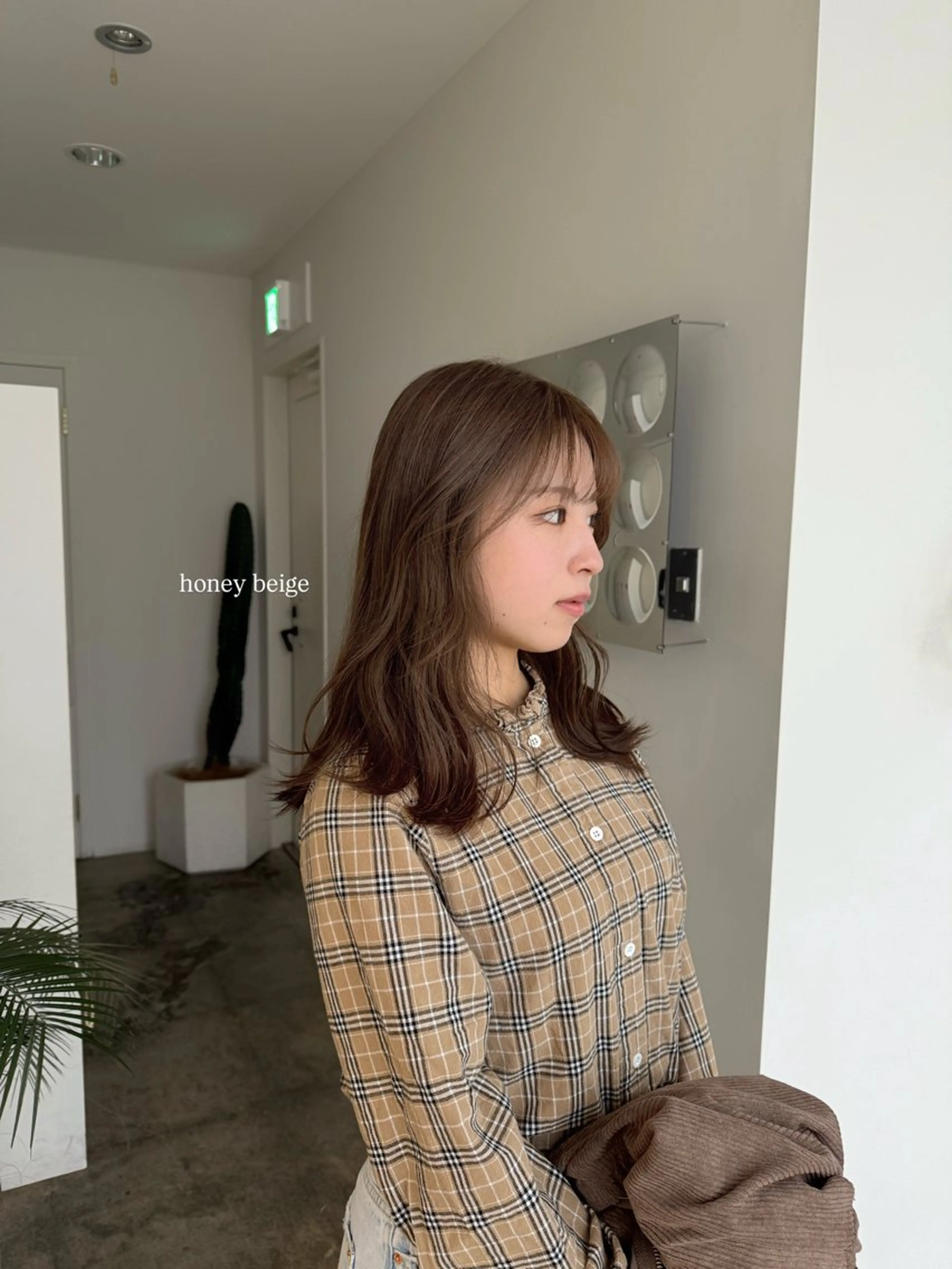 ロング カラー ブリーチ ブリーチなしカラー カット ヘアカラー 透明感カラー/顔周り レイヤー/髪質改善のヘアスタイル