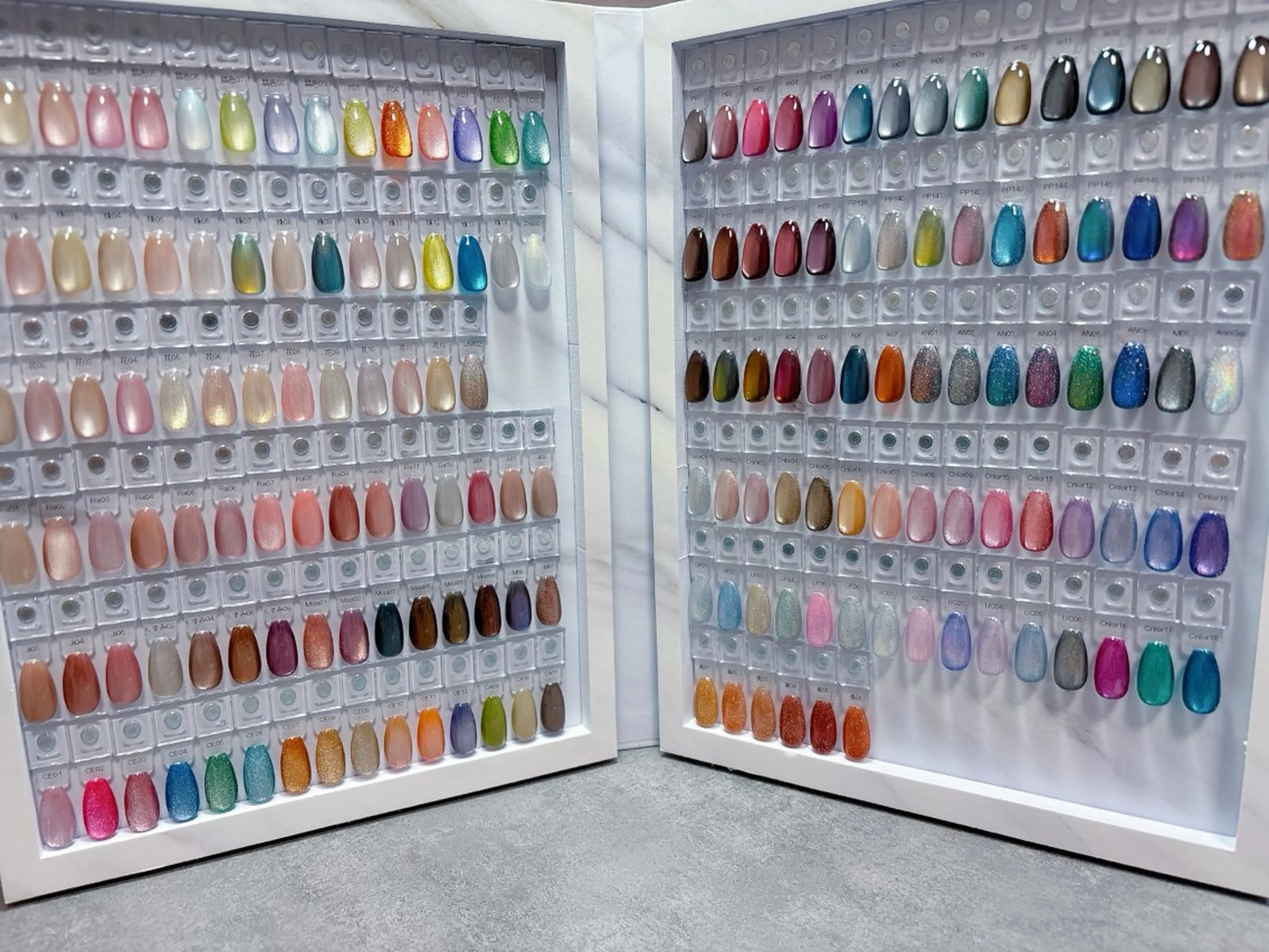 ネイル アートネイル オーロラネイル チークネイル フラッシュネイル フットネイル ハンドネイル ハンドケア ゆ か_Nails💫のネイルデザイン