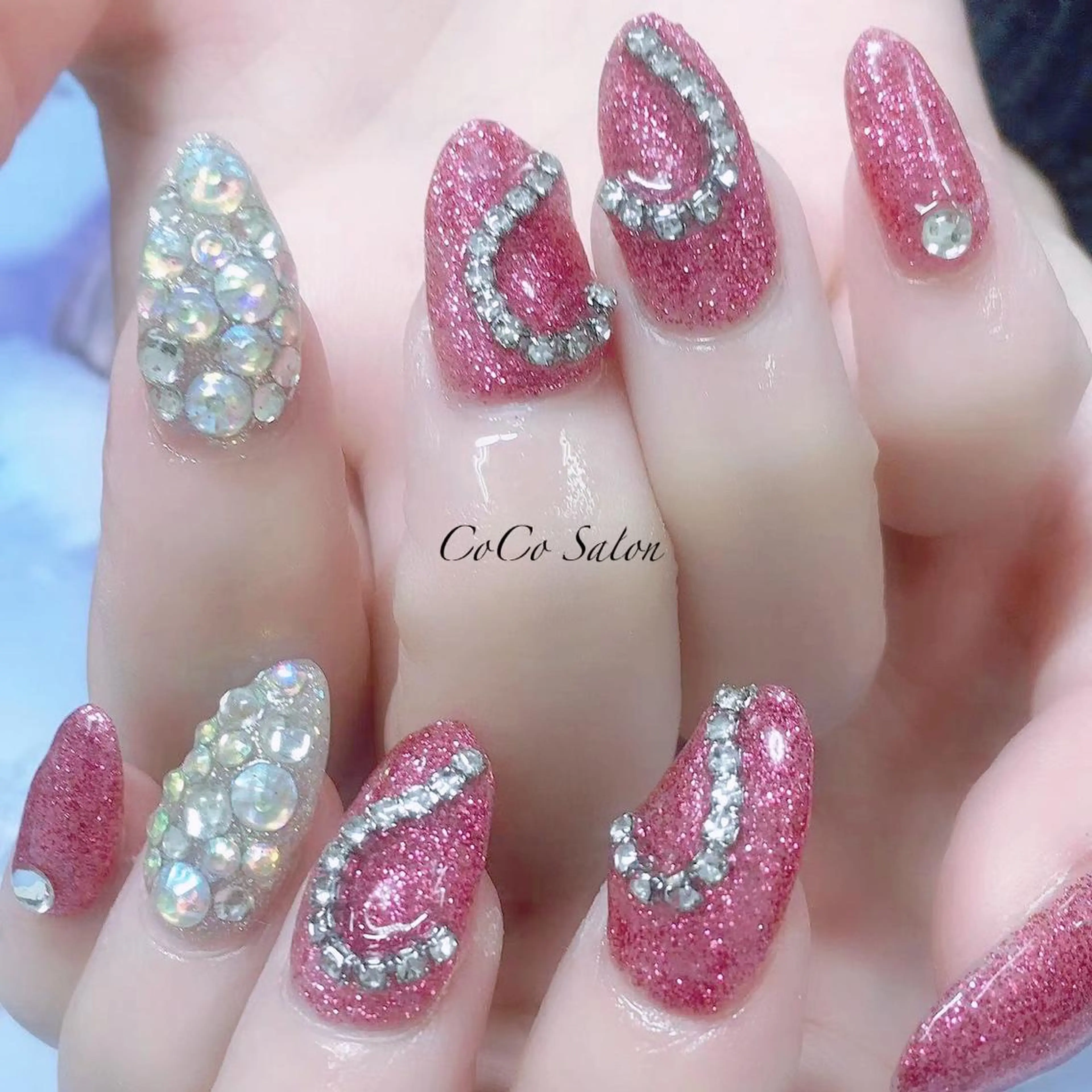 ネイル 長さ出し ジェルネイル ハート キラキラネイル ラメ(グリッター) ハンドネイル CoCoSalon ネイル/まつ毛予約のネイルデザイン