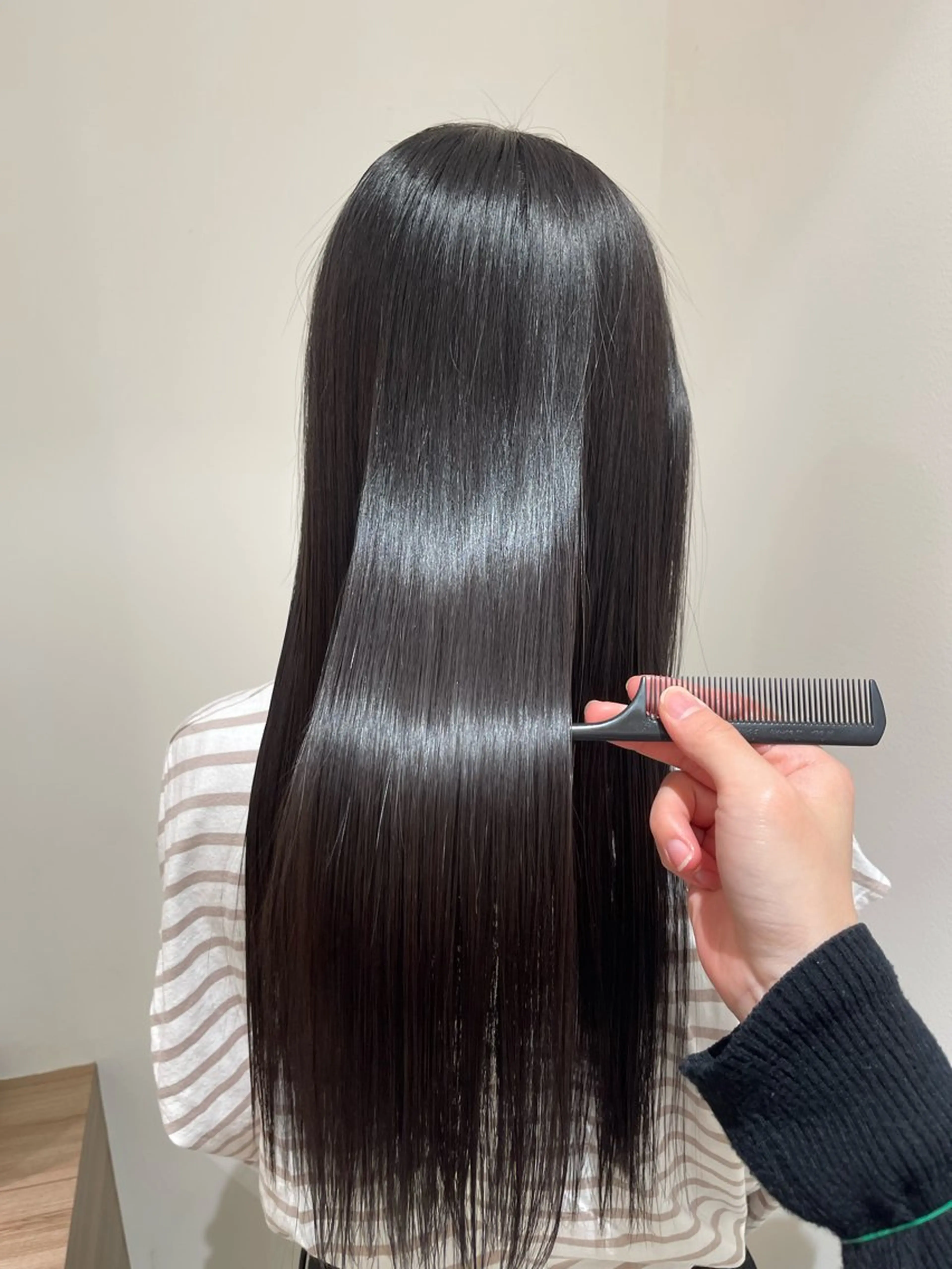 ロング 縮毛矯正 ash 十日市場 yuzuki 🎀のヘアスタイル