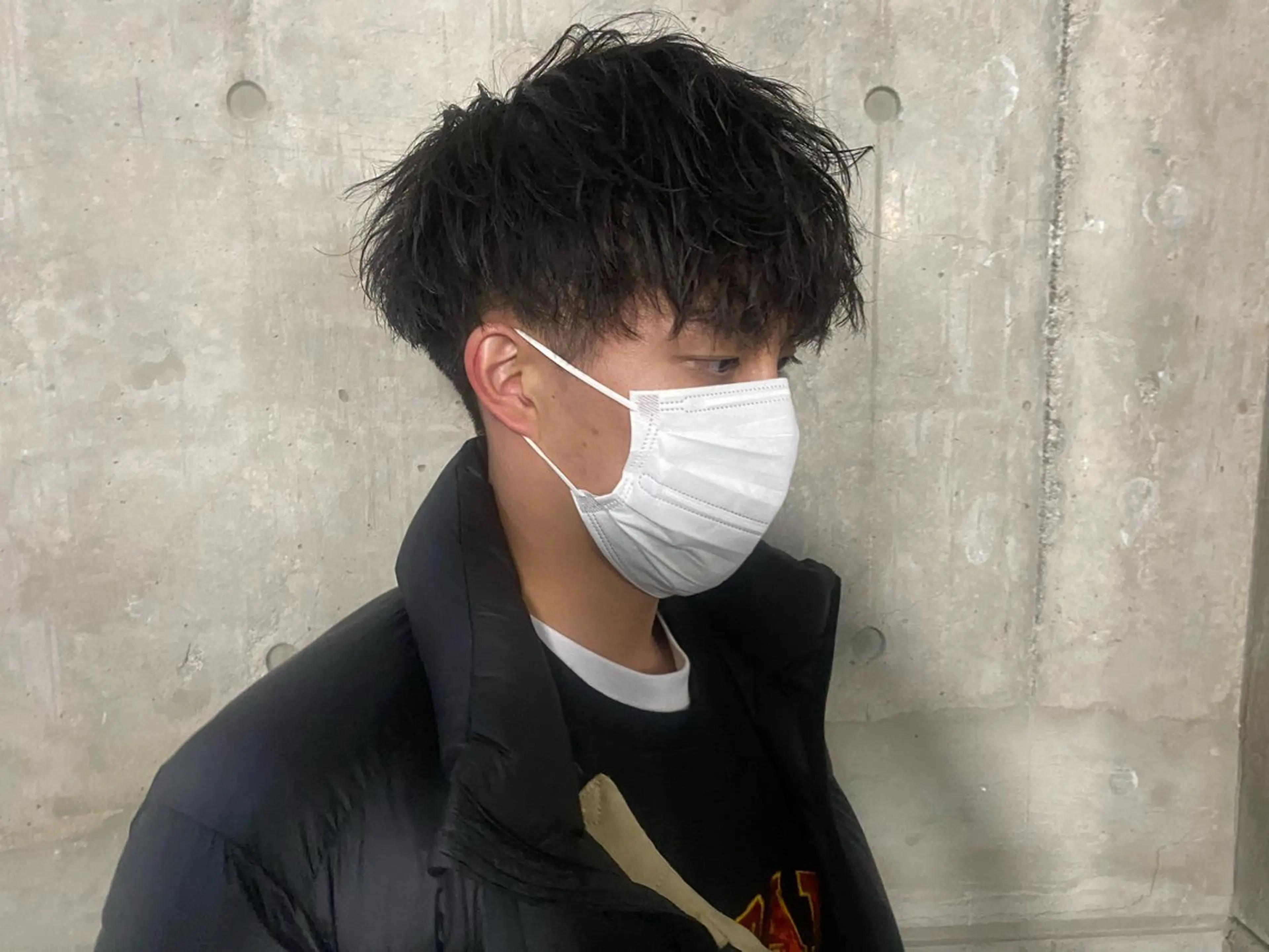 カラー パーマ メンズ メンズパーマ 波巻きパーマ カット パーマ 💙ハイトーン韓国風 色白ヘア💙manaのヘアスタイル