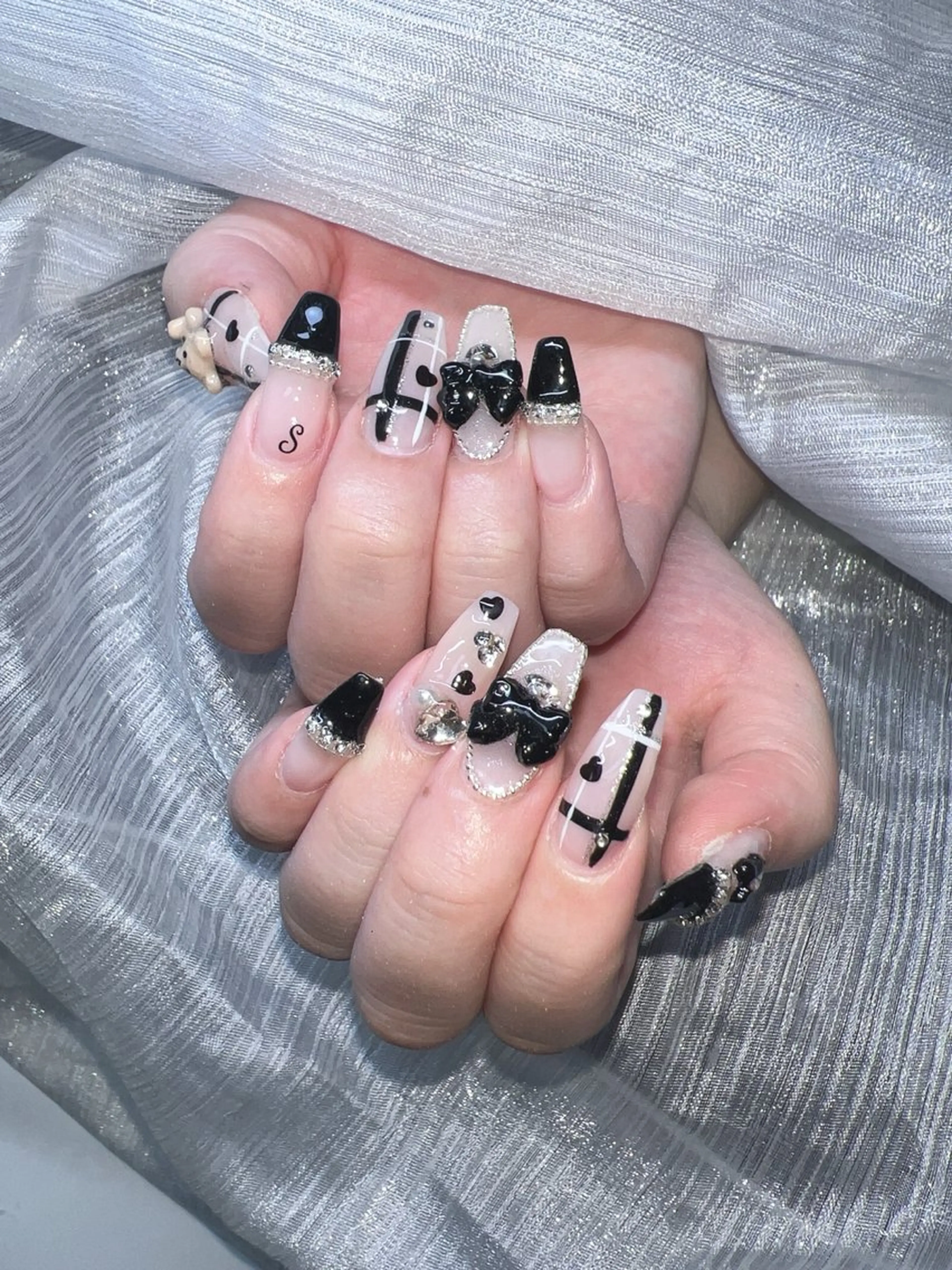 ネイル オーロラネイル チークネイル 長さ出し フットネイル フレンチネイル Lee Nailsのネイルデザイン