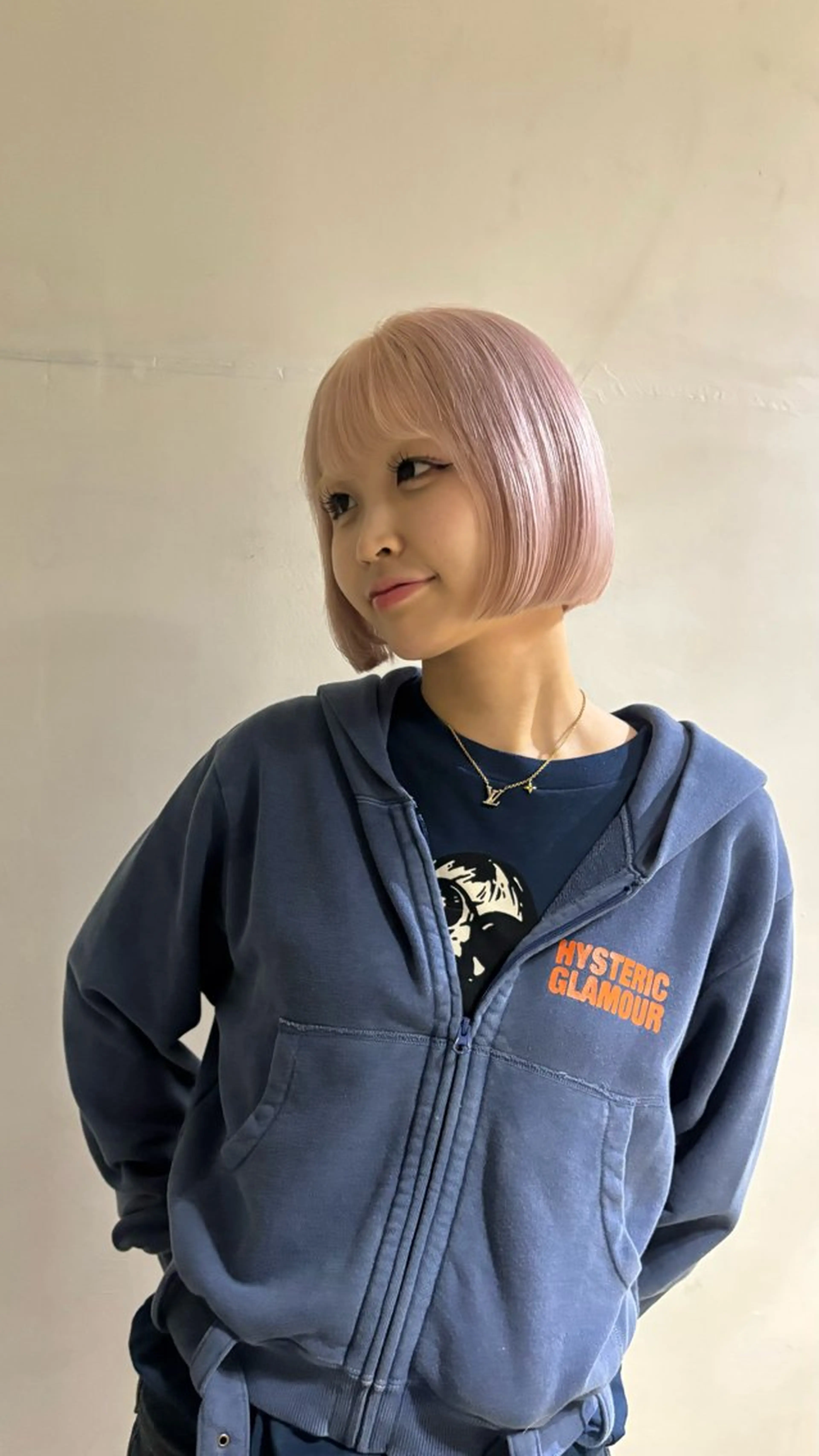 ショート カット ひいろ パーマ/カットモデルのヘアスタイル