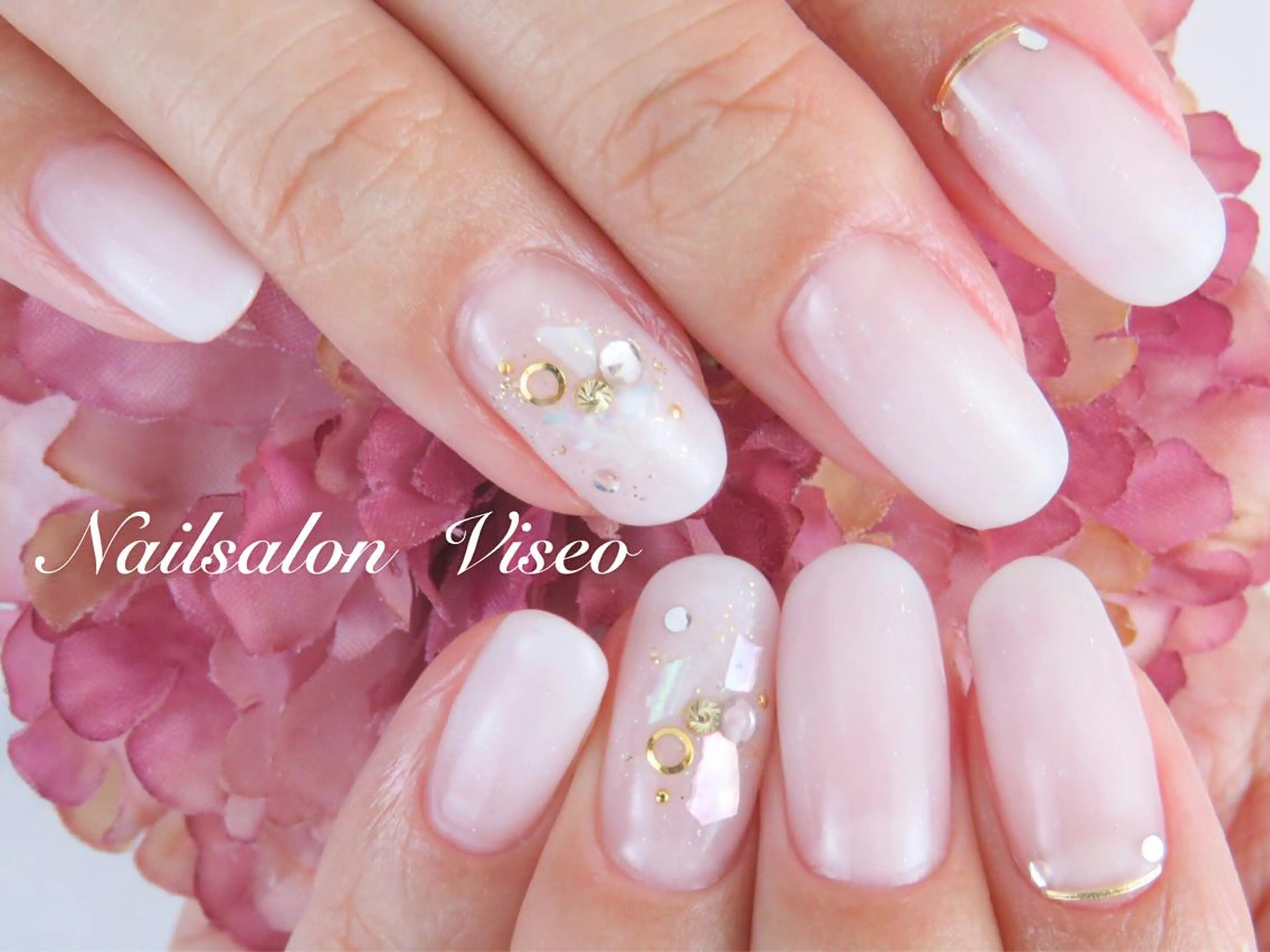 ネイル Viseo《6週間 長持ちパラジェル》のネイルデザイン