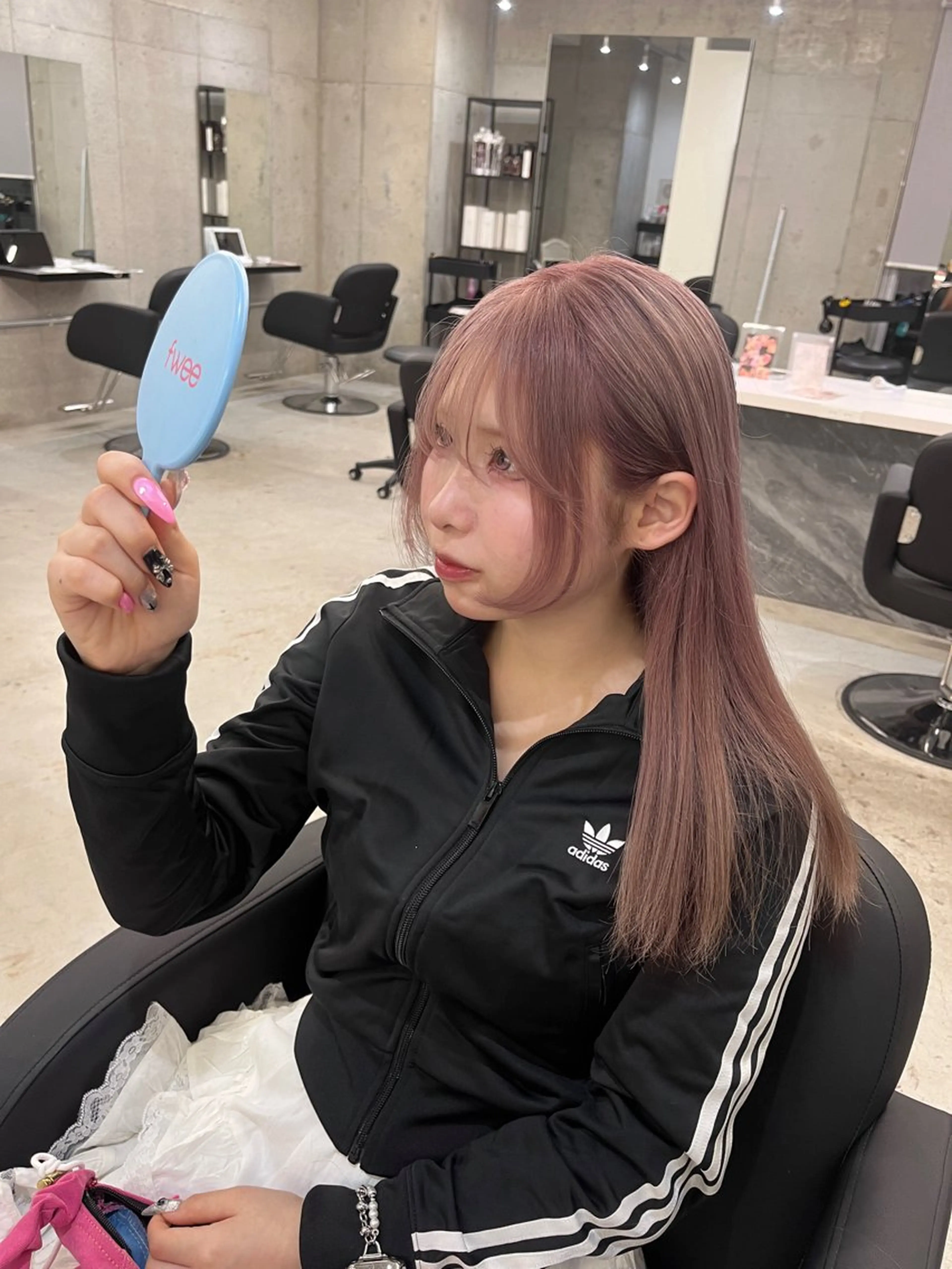 カラー ベージュカラー ピンクカラー ピンクベージュ KANNA🩵 /nico心斎橋のヘアスタイル