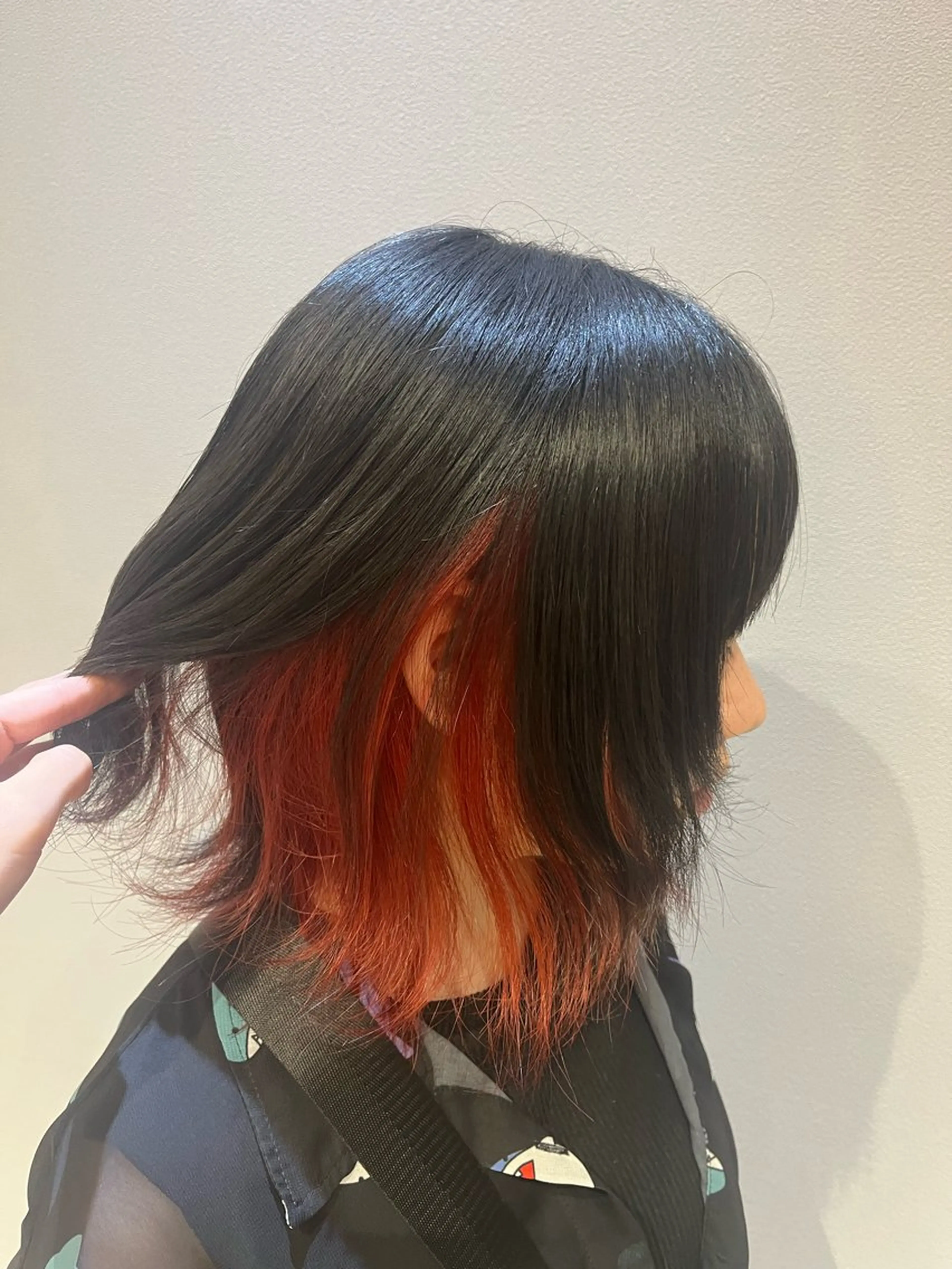 ミディアム カラー インナーカラー ヘアカラー Chere 金剛店 髙木翌のヘアスタイル