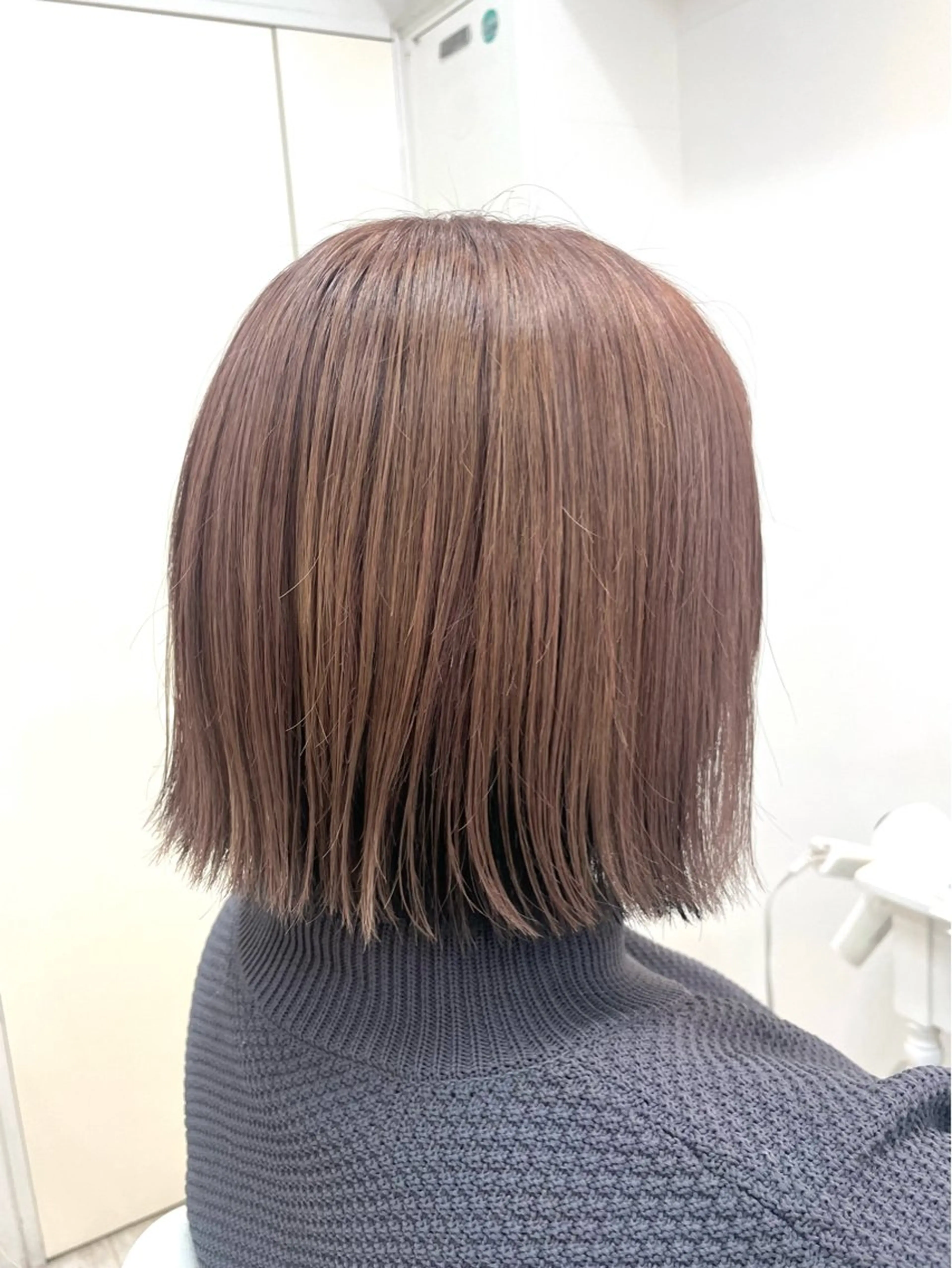 ショート カット ヘアカラー 新籾 尚哉のヘアスタイル