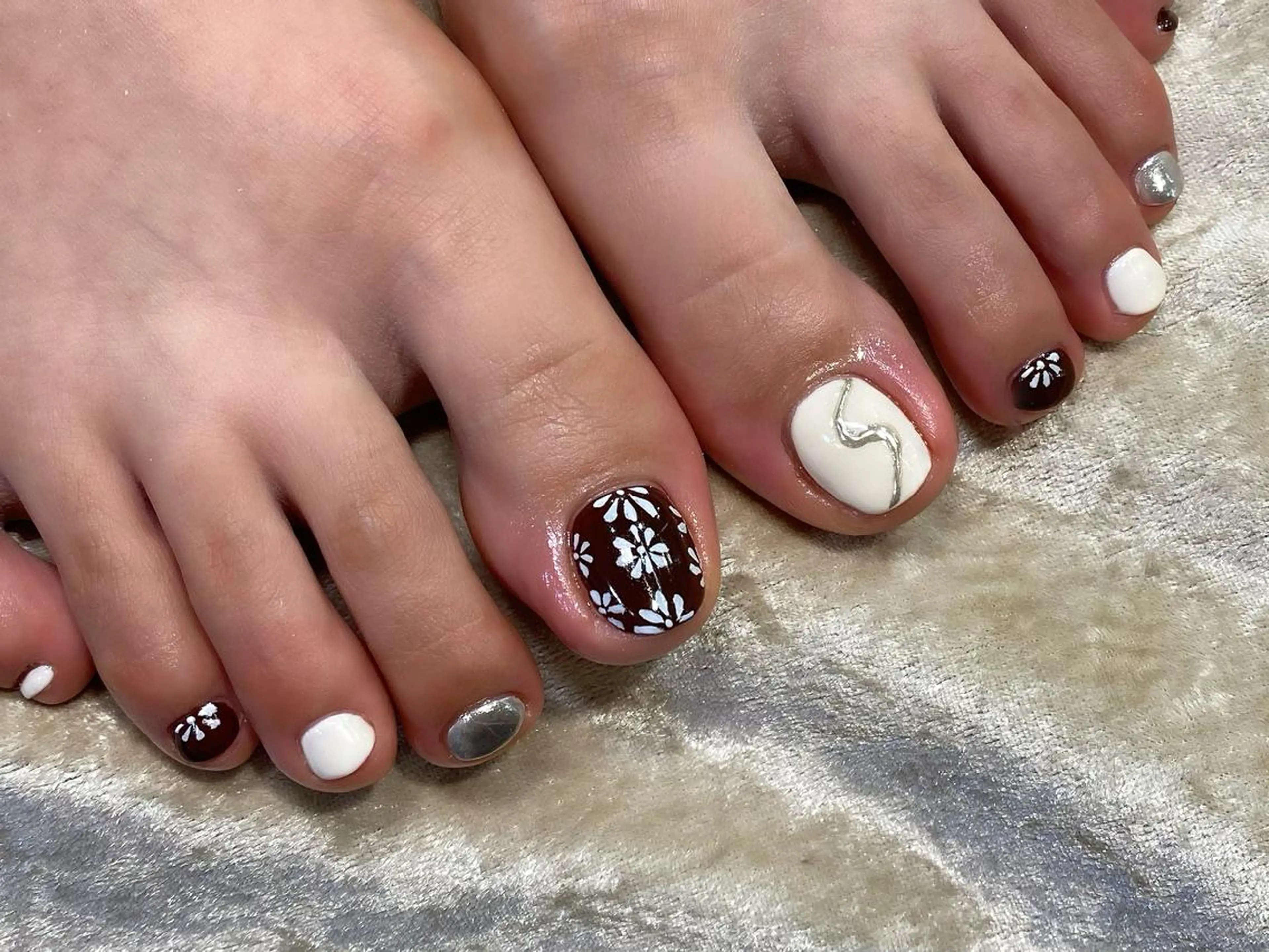 ネイル L'ecrin 田中のネイルデザイン