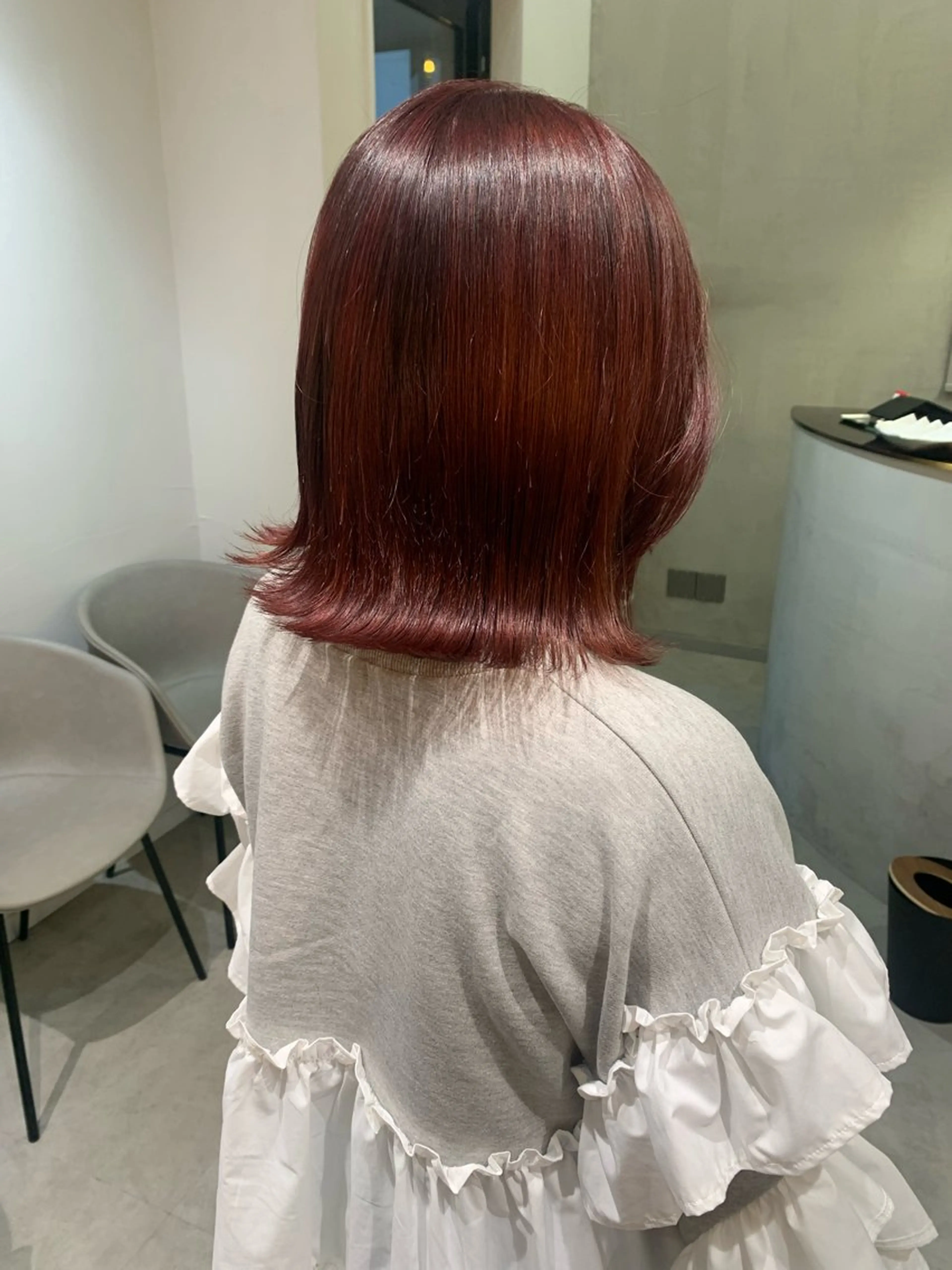 ミディアム ショート/縮毛矯正 虎白のヘアスタイル