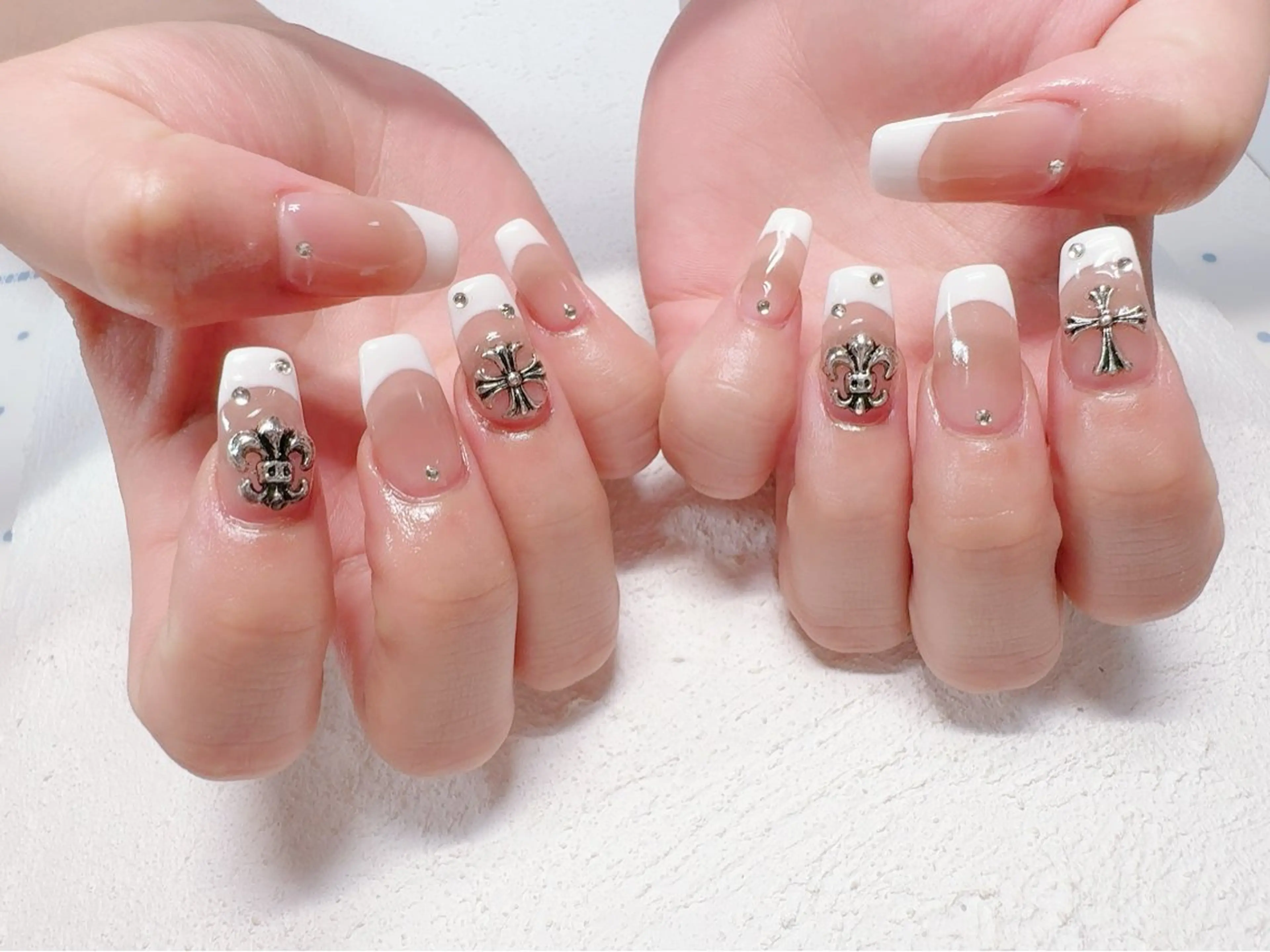 ネイル 持ち込み Regaro i.sのネイルデザイン