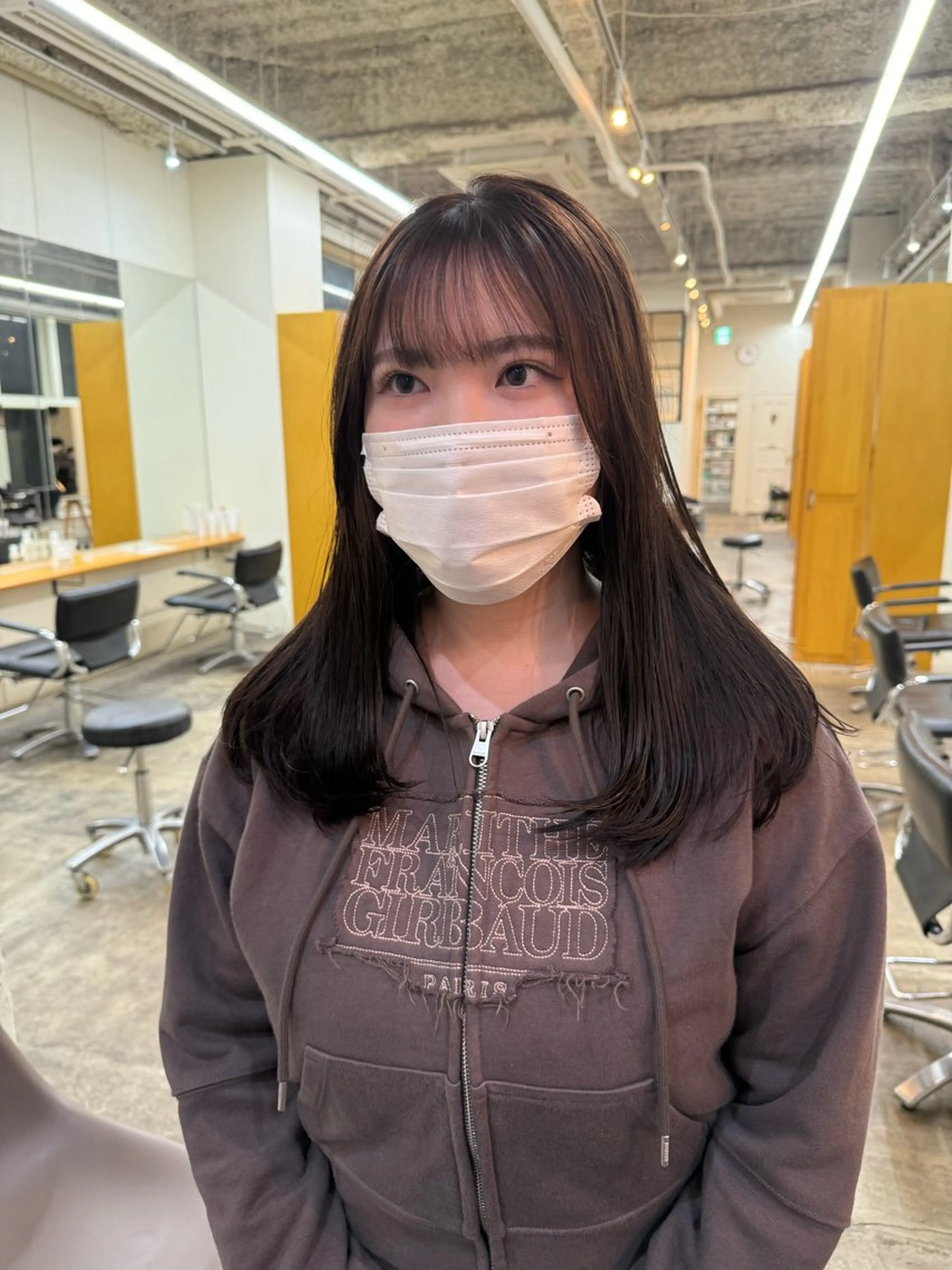 セミロング カット MION✂️ 似合わせカットのヘアスタイル