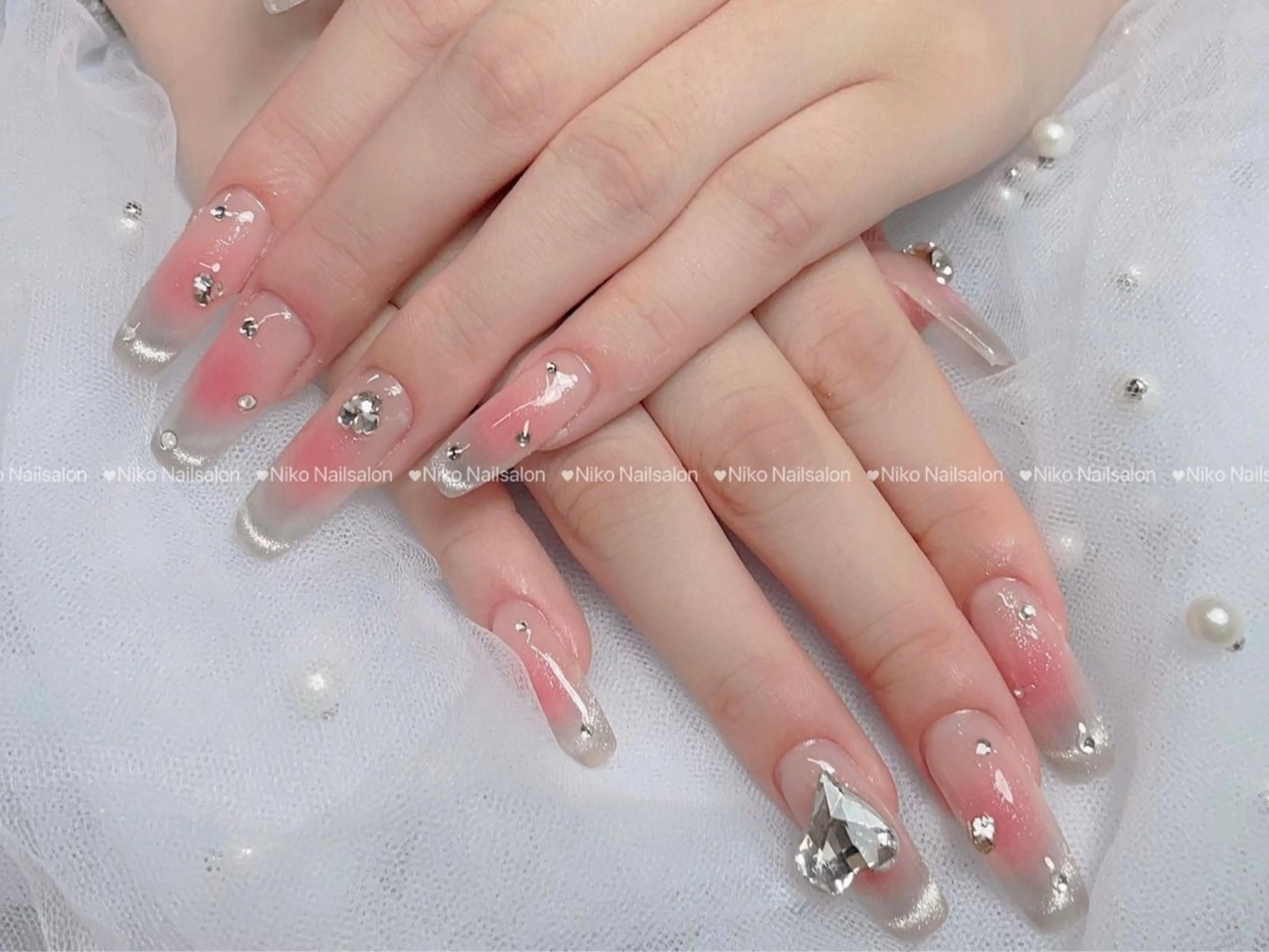 ネイル 長さ出し フットネイル フレンチネイル ジェルネイル 韓国ネイル Niko nailサロンのネイルデザイン