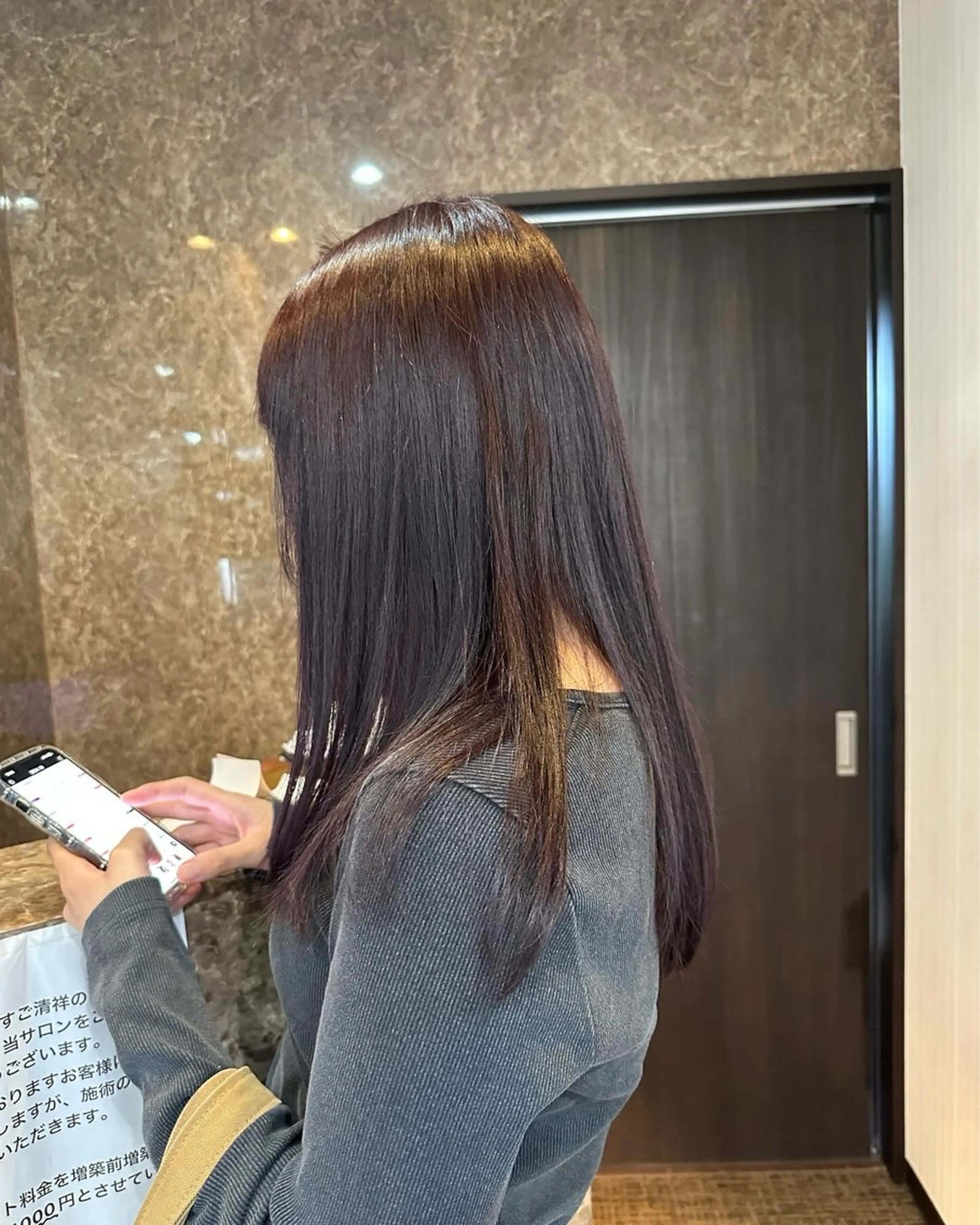 セミロング カラー ブリーチ ブリーチなしカラー パープルカラー 村田 菜摘のヘアスタイル