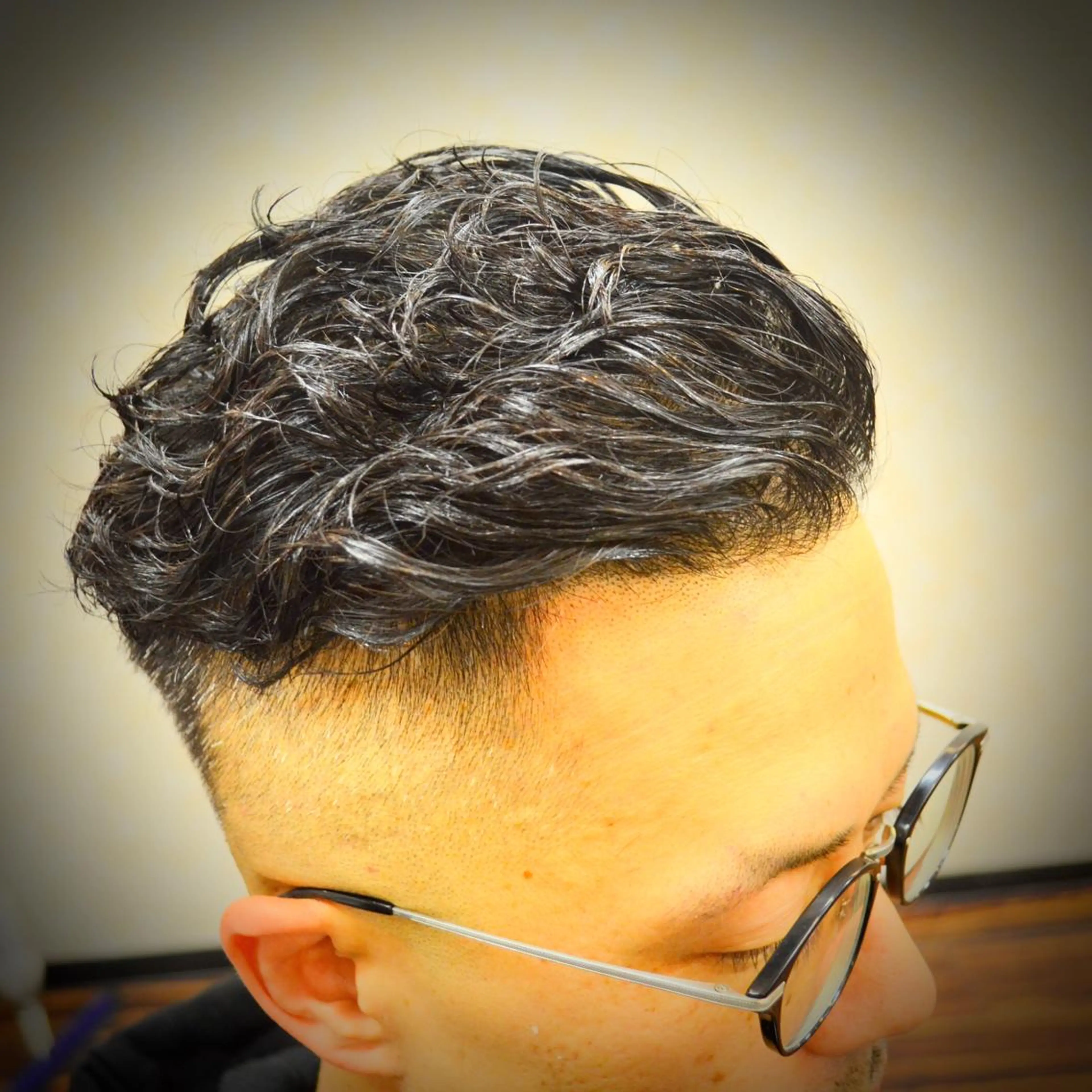 ショート パーマ メンズ フェードカット メンズパーマ カット パーマ 高野浩平/フェード ツイストスパイラルのヘアスタイル