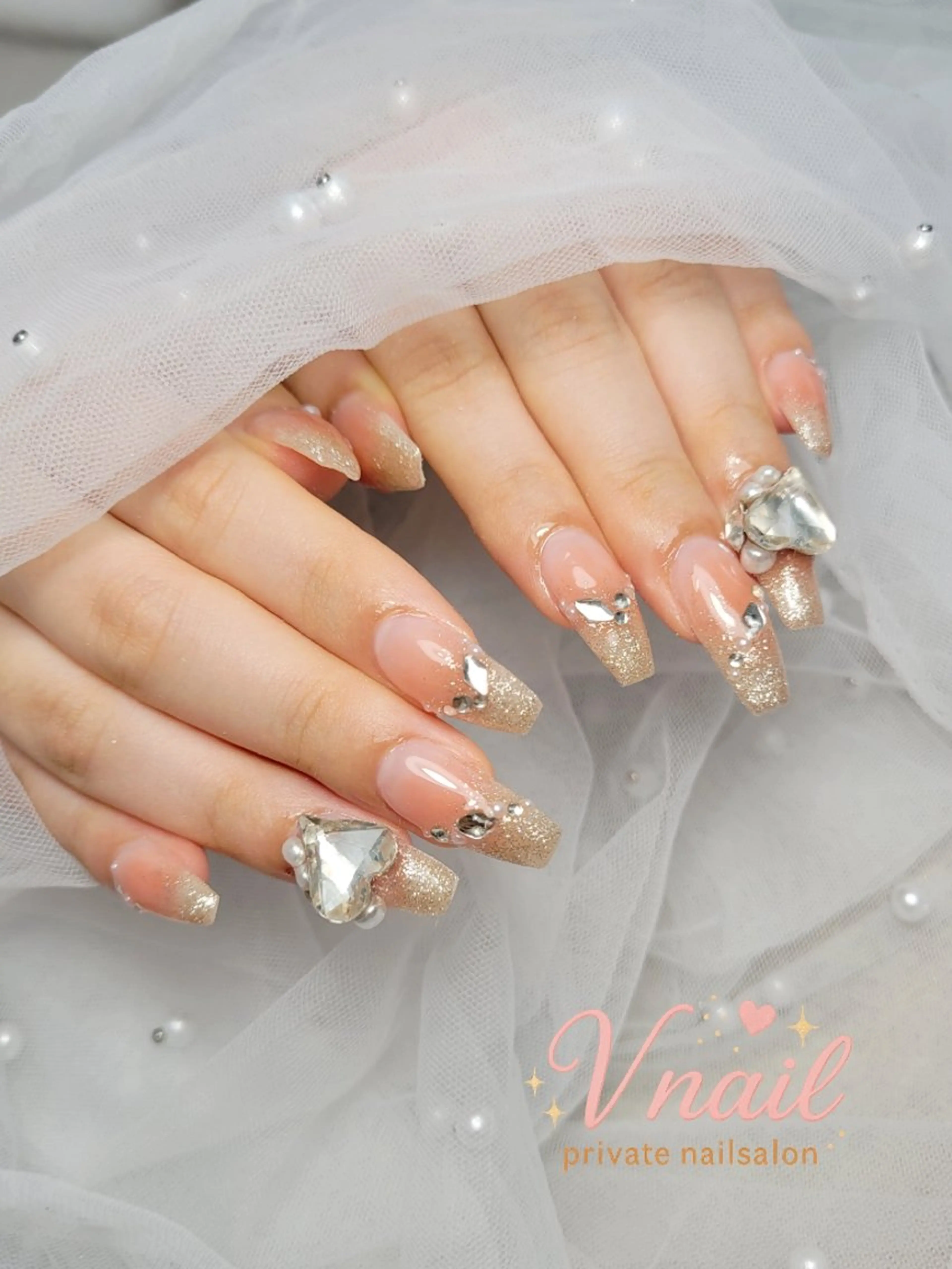 ネイル ハンドネイル V. nailのネイルデザイン